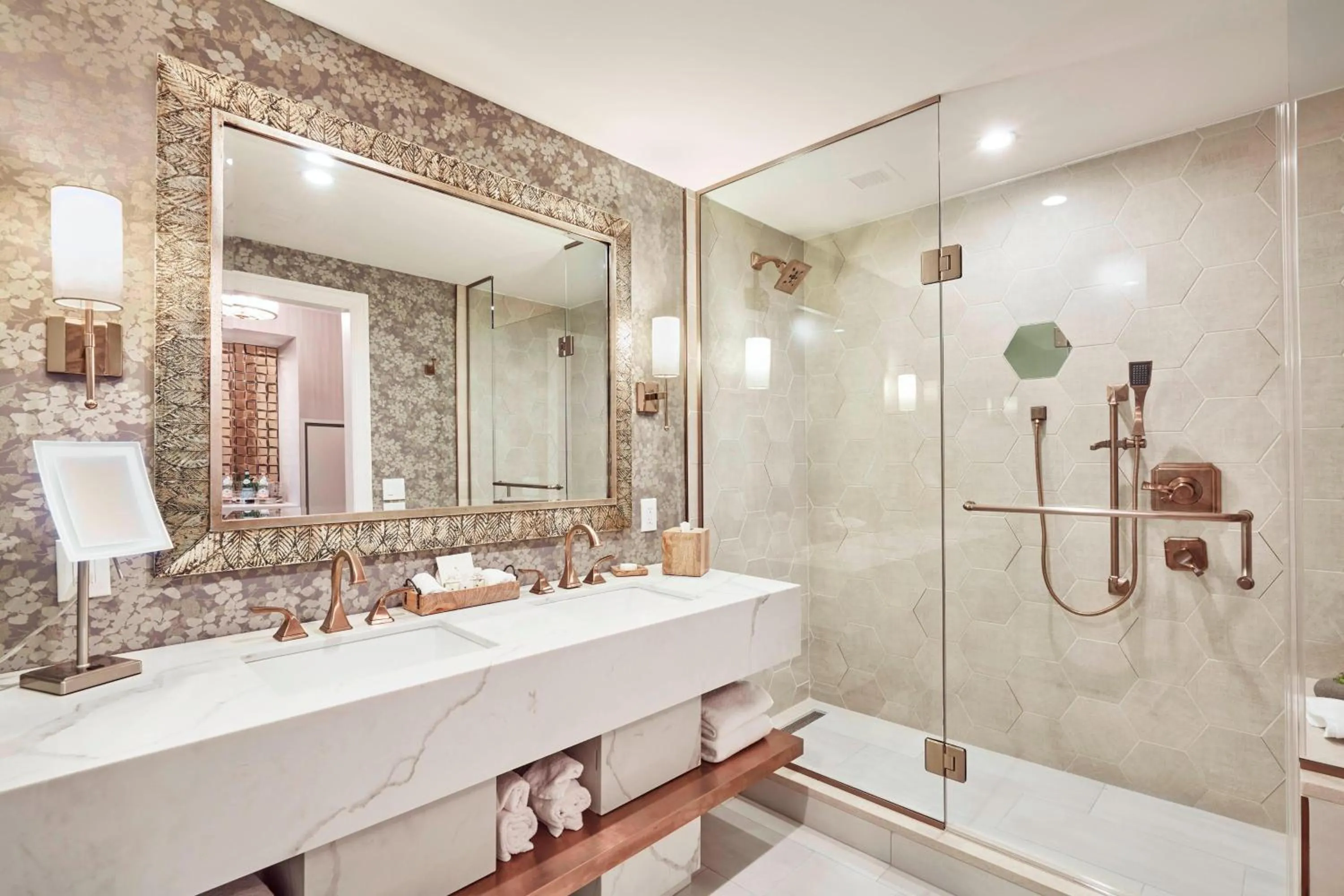 Bathroom in The Lytle Park Hotel, Autograph Collection