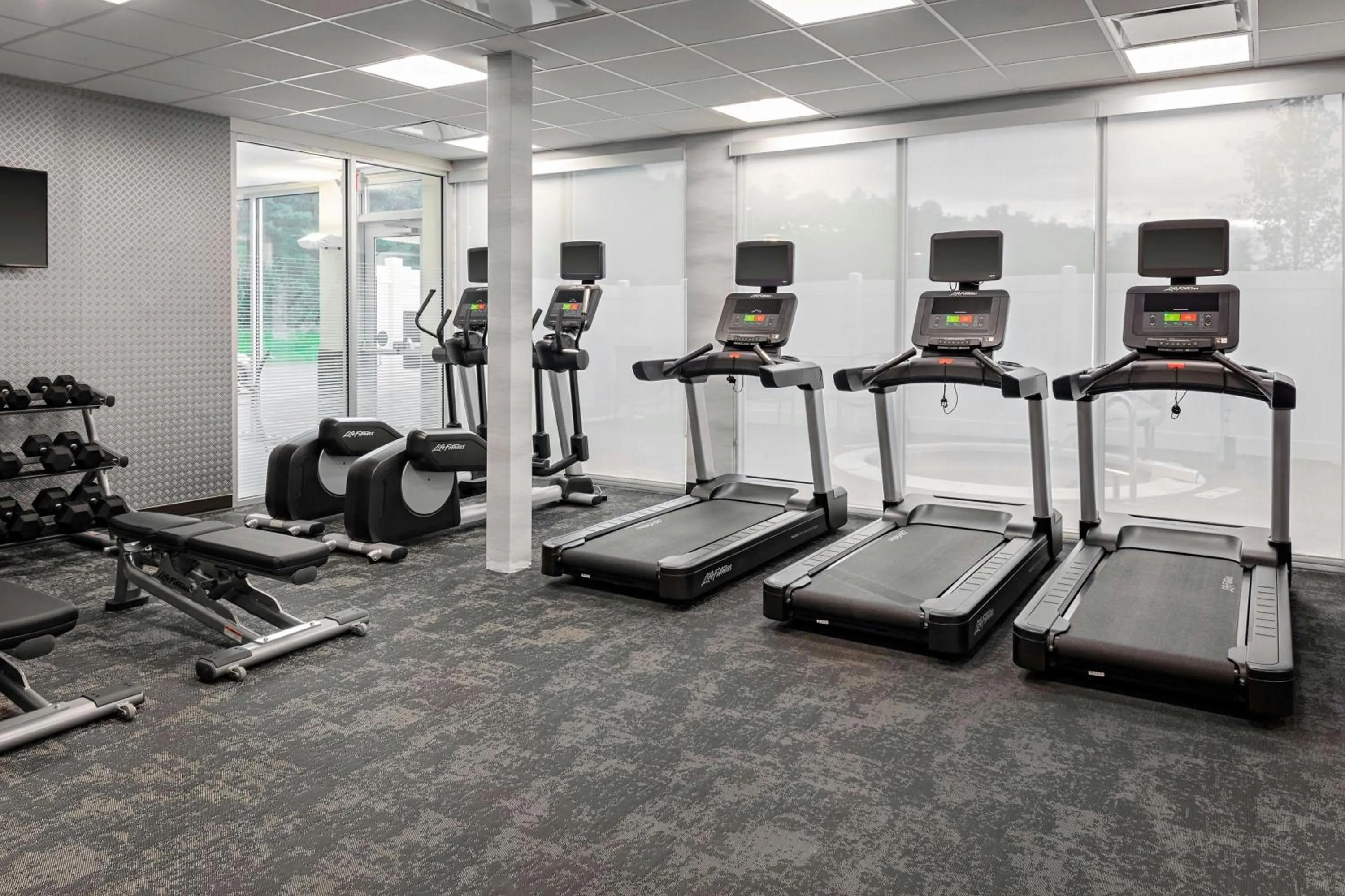 Fitness centre/facilities in Fairfield Inn & Suites by Marriott Queensbury Glens Falls/Lake George