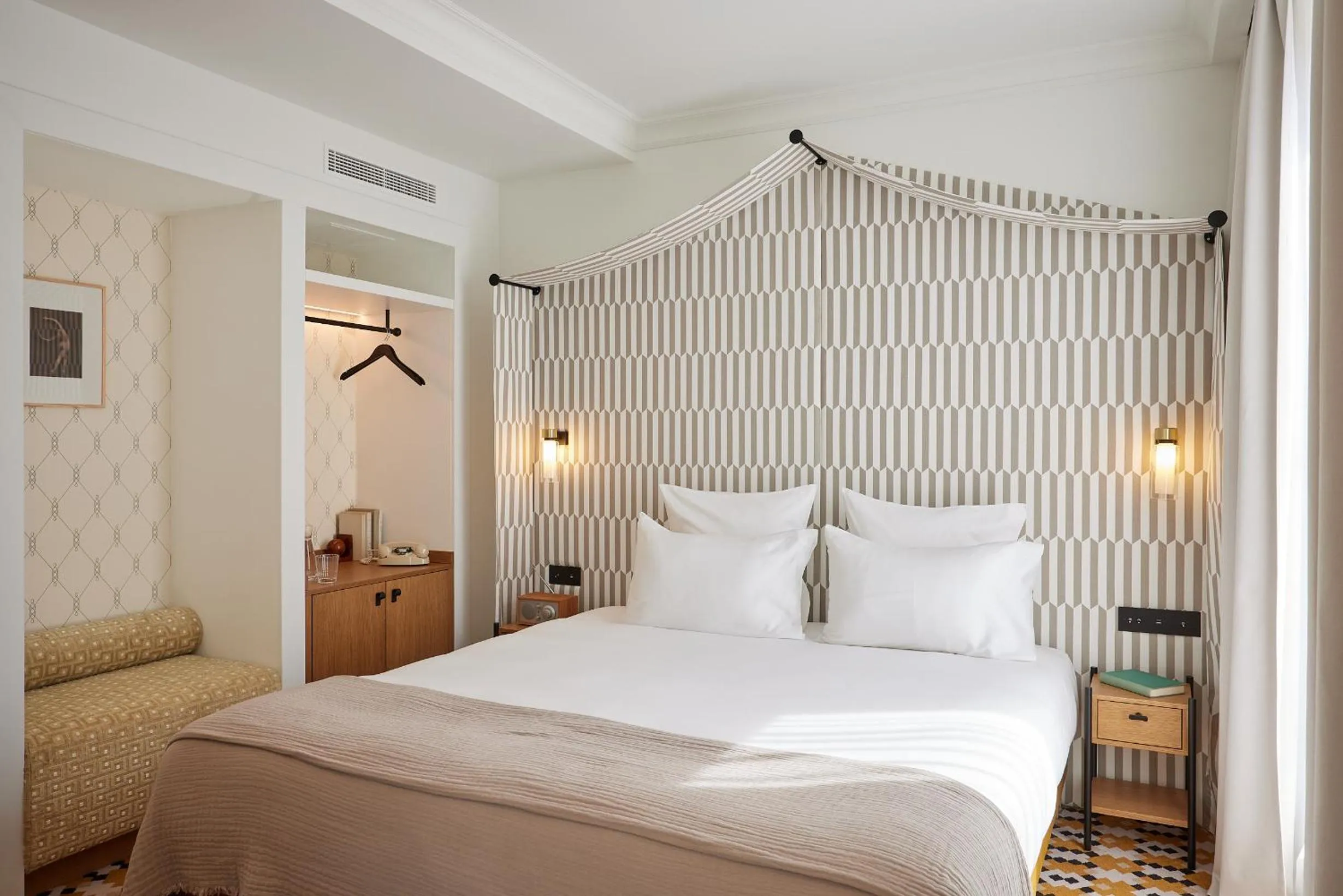 Bed in Hôtel Noucha