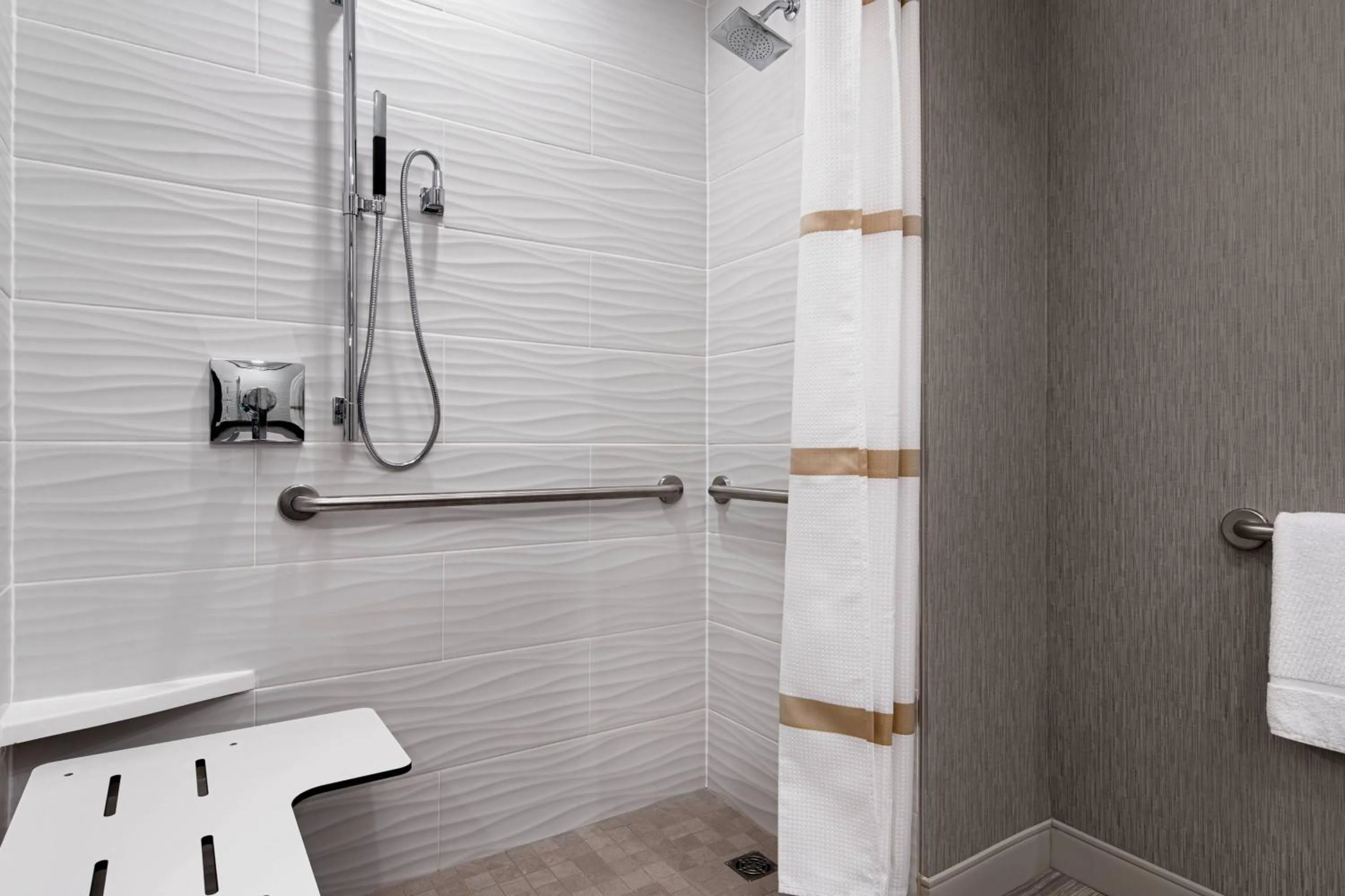 Bathroom in Marriott Phoenix Chandler