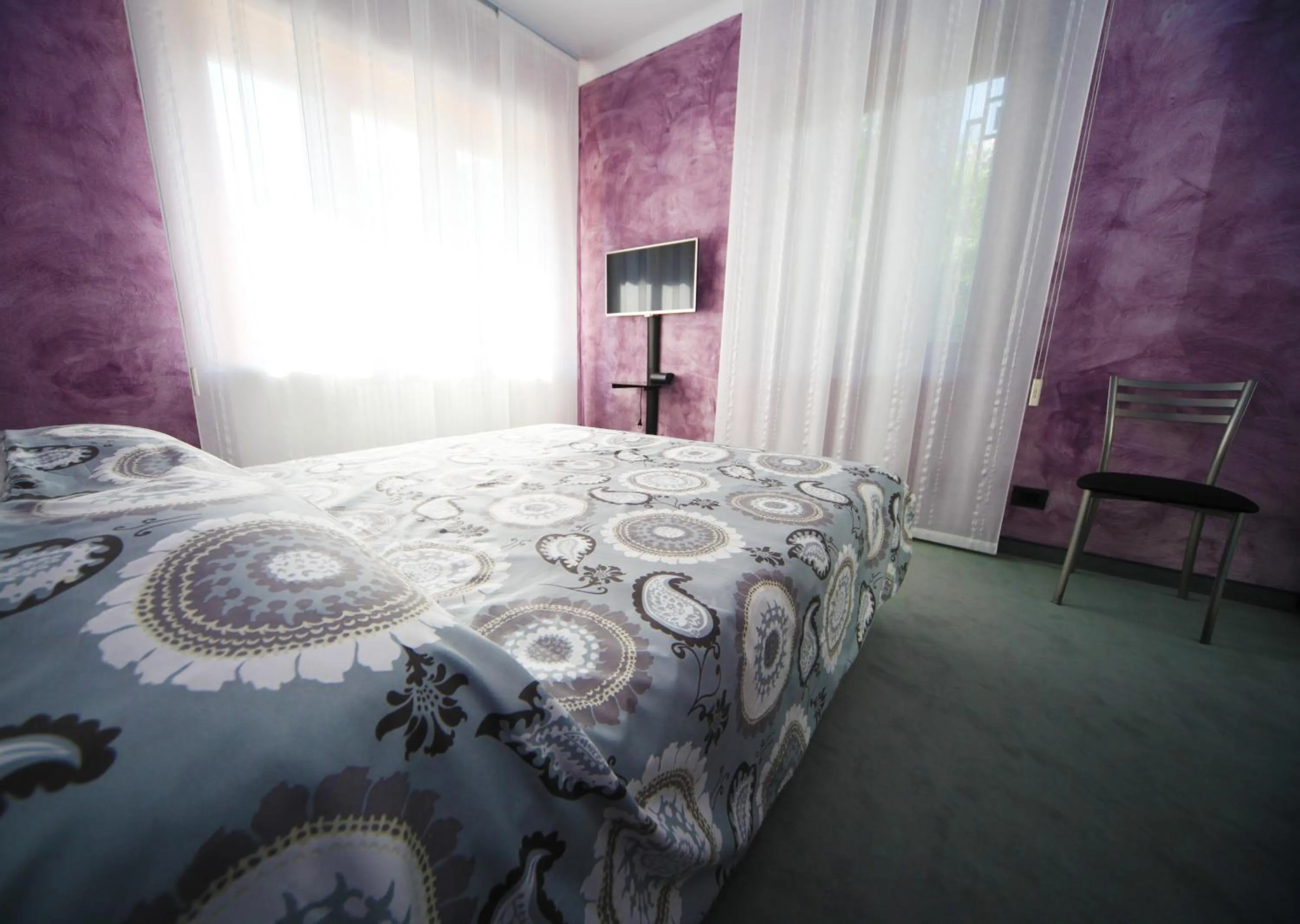 Bedroom, Bed in Sunshine-bnb