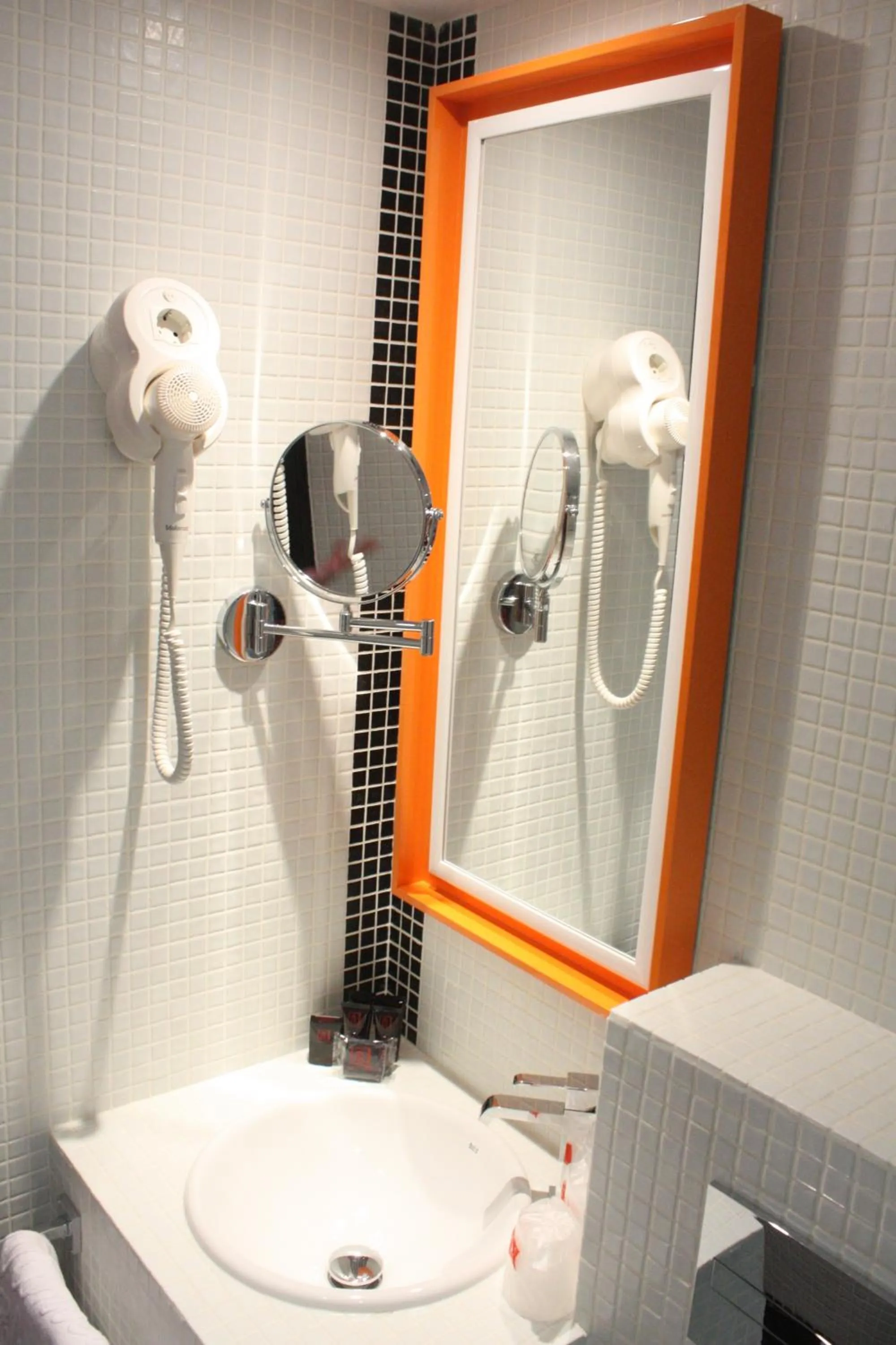 Bathroom in Monceau Elysées