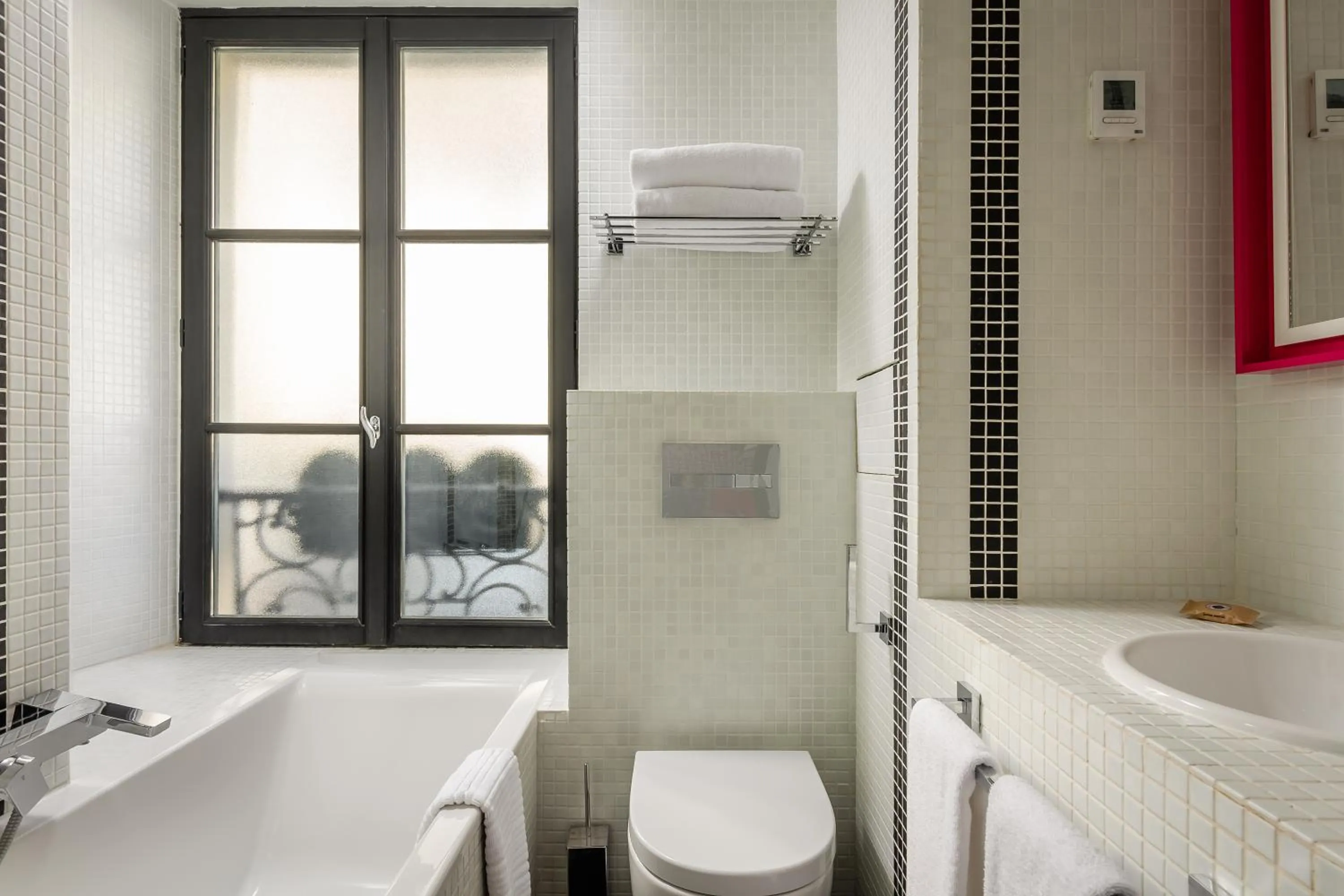 Bathroom in Monceau Elysées