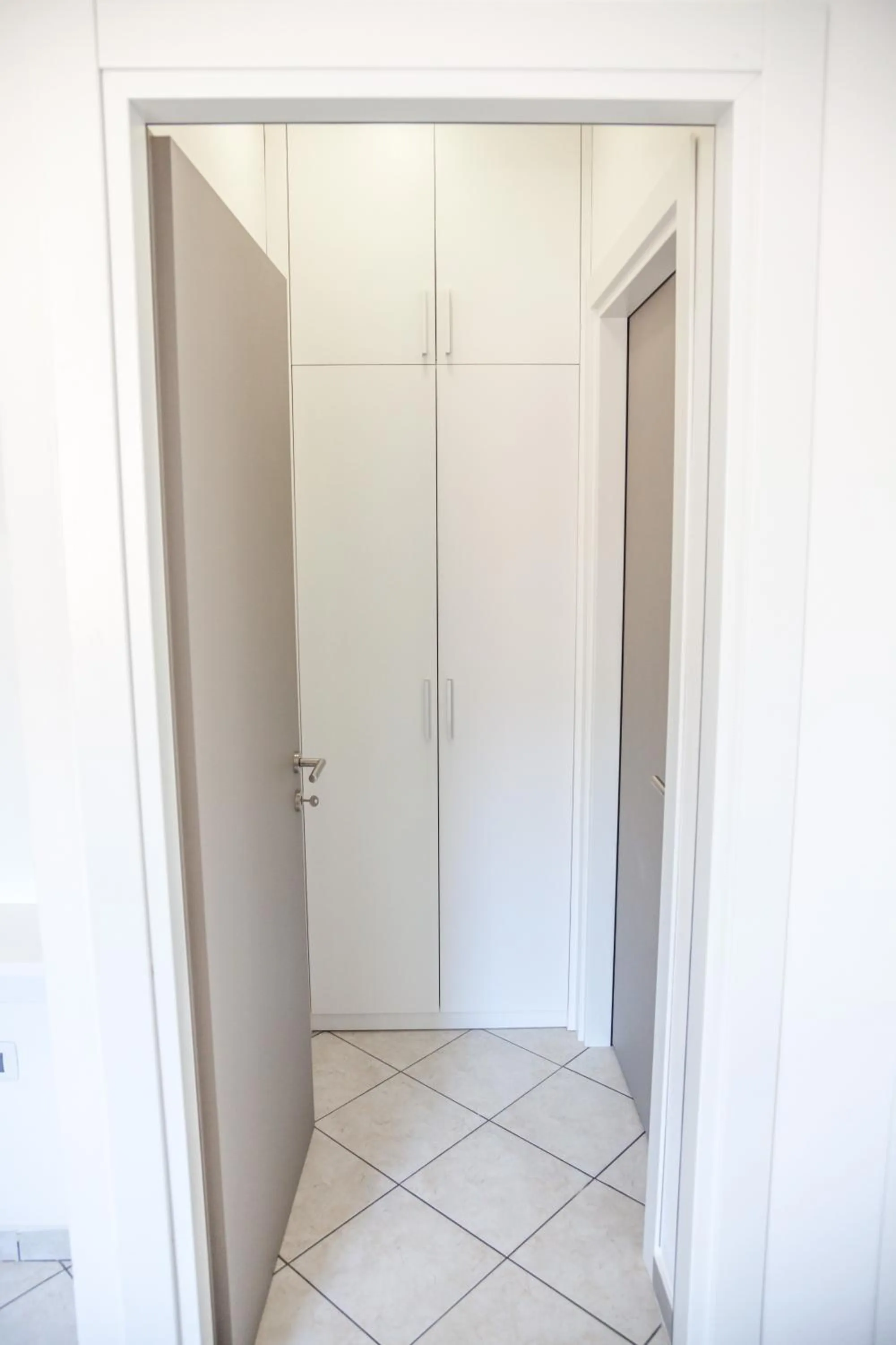 wardrobe in Rimini Bay Suites&Residence