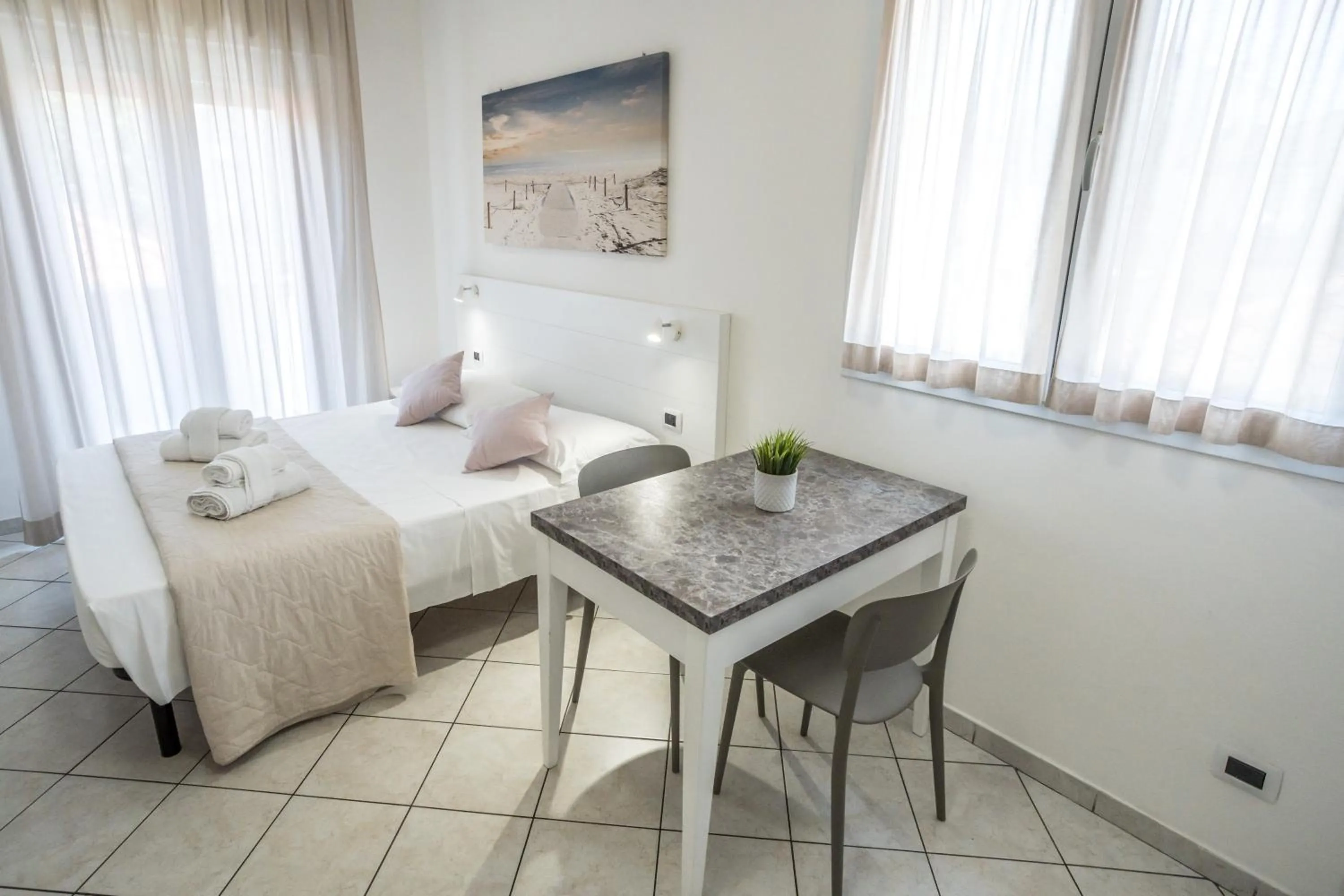 Bed in Rimini Bay Suites&Residence