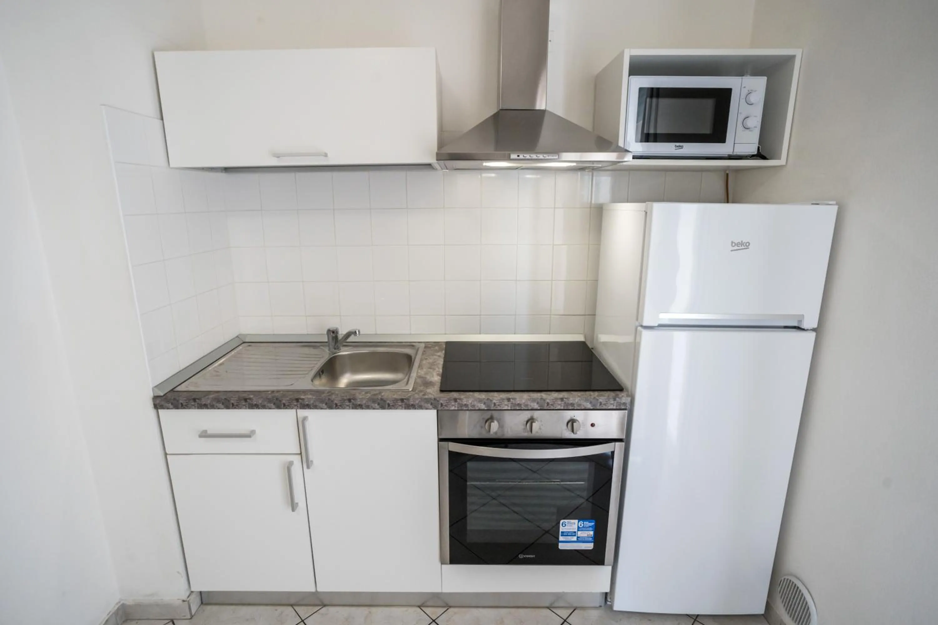 kitchen in Rimini Bay Suites&Residence