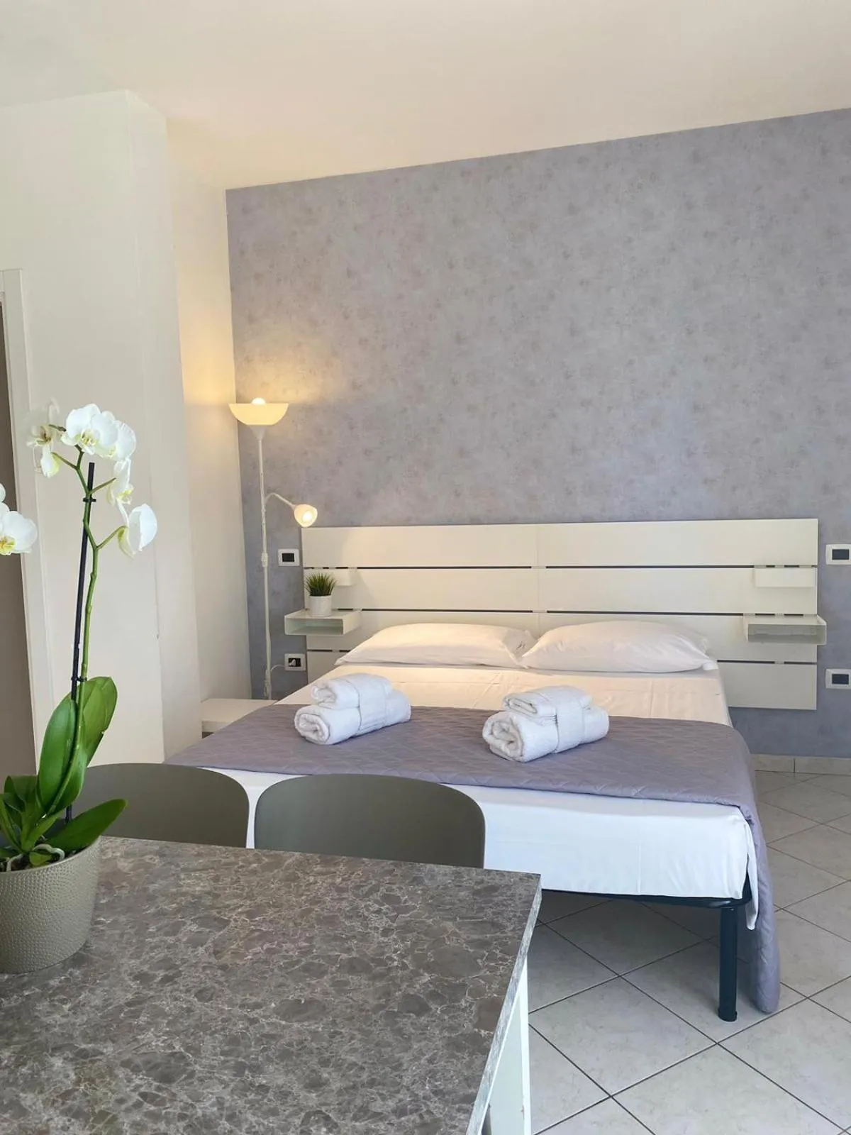 Bed in Rimini Bay Suites&Residence