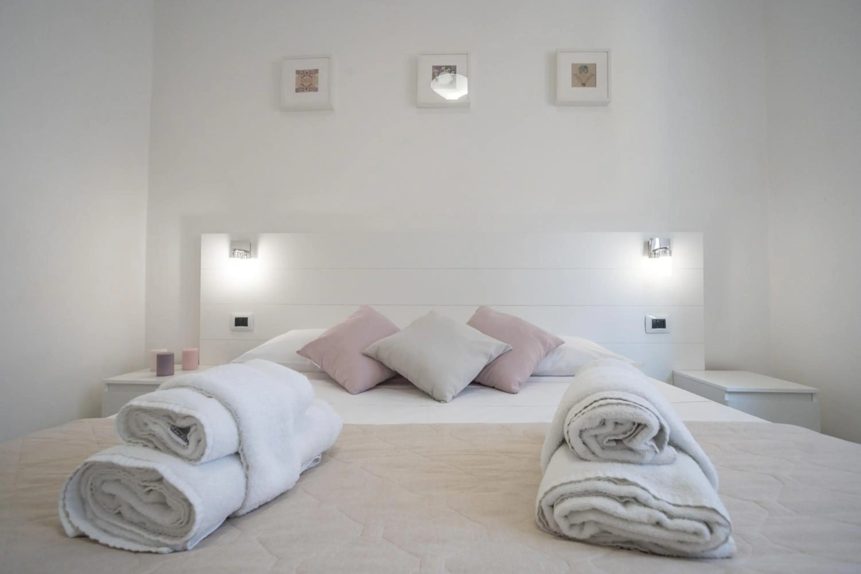Bed in Rimini Bay Suites&Residence