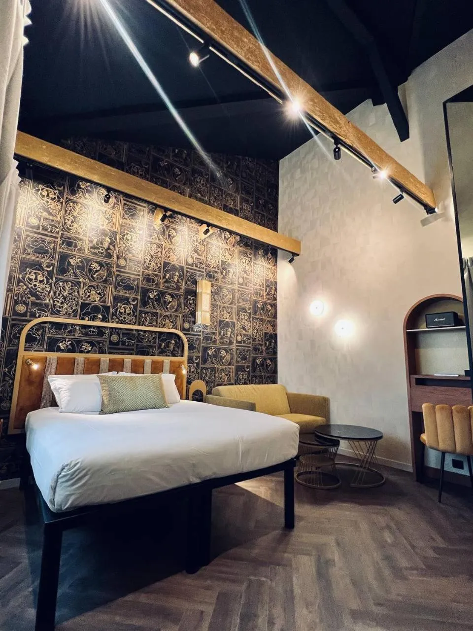 Bed in Hotel Du Cadran