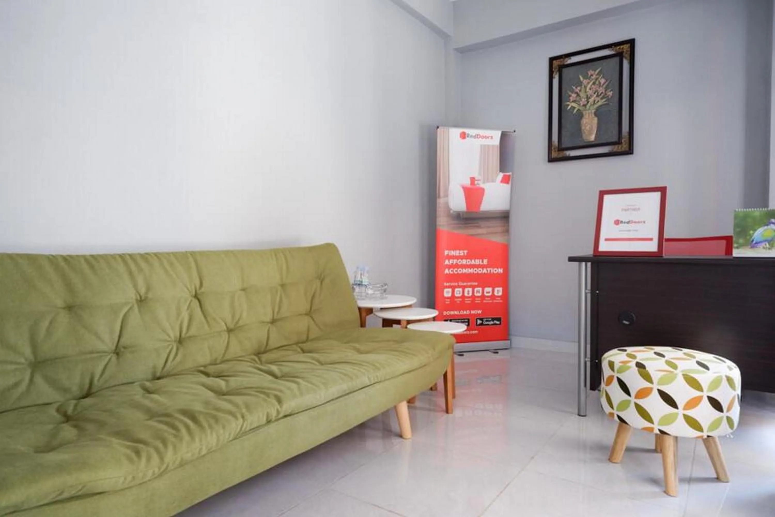 Lobby or reception in RedDoorz Syariah near RSUD Margono Purwokerto