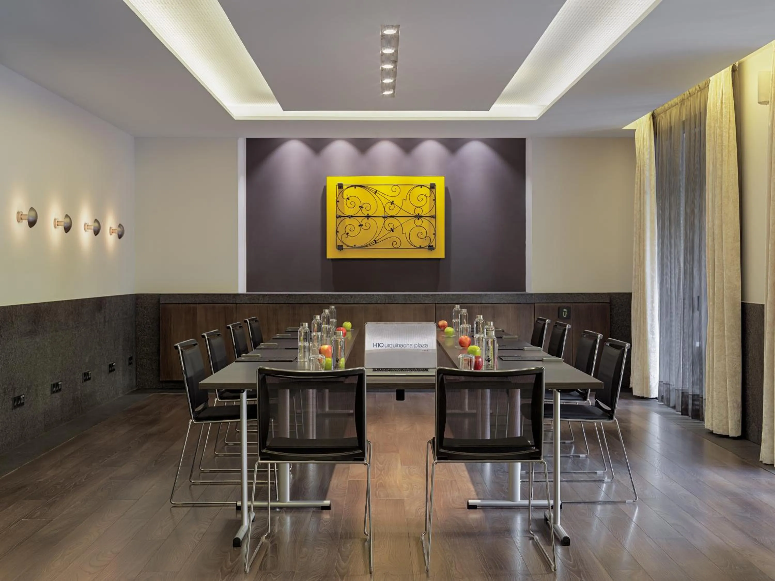 Meeting/conference room in H10 Urquinaona Plaza