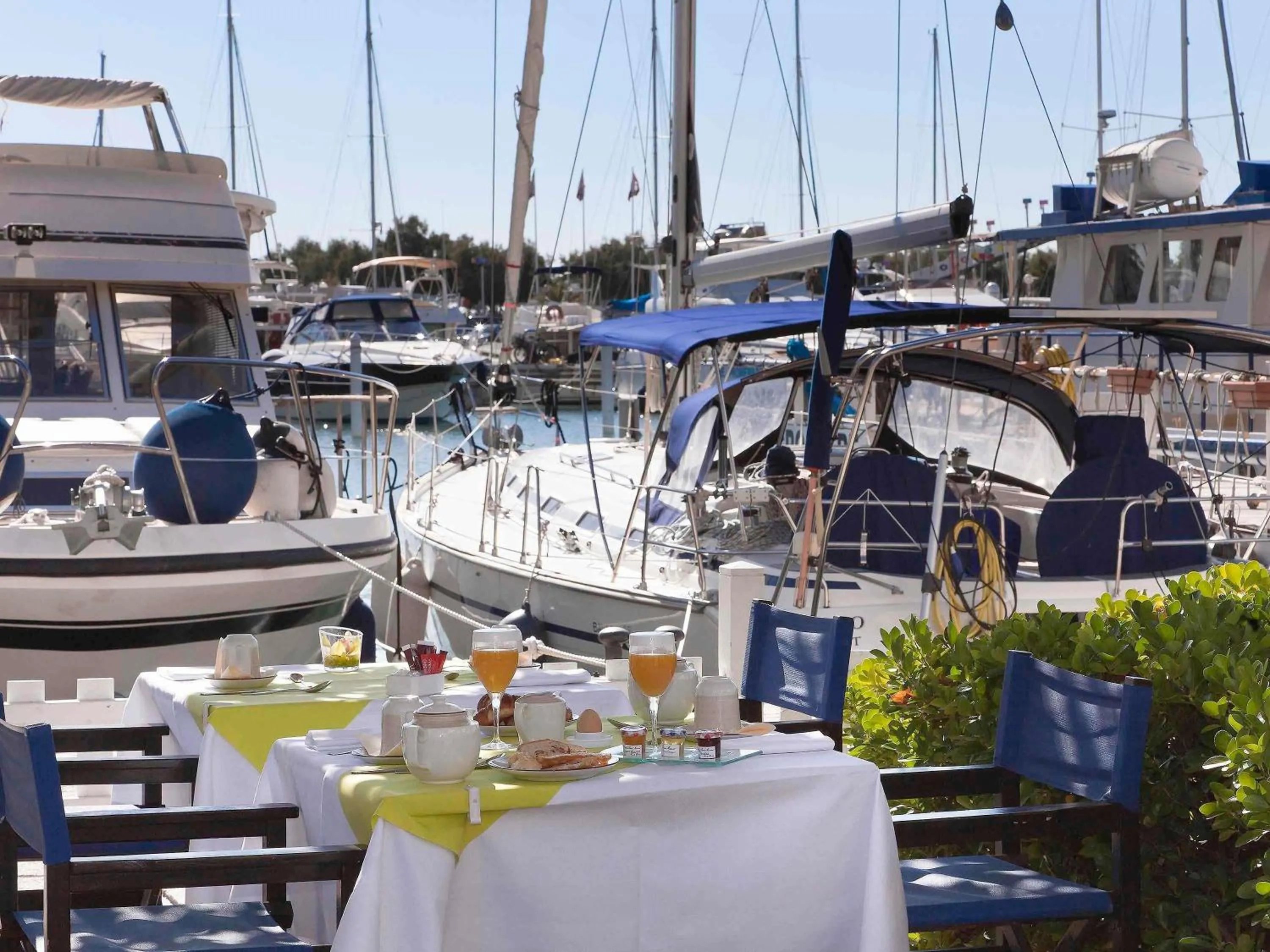 Restaurant/places to eat in Mercure Port La Grande Motte