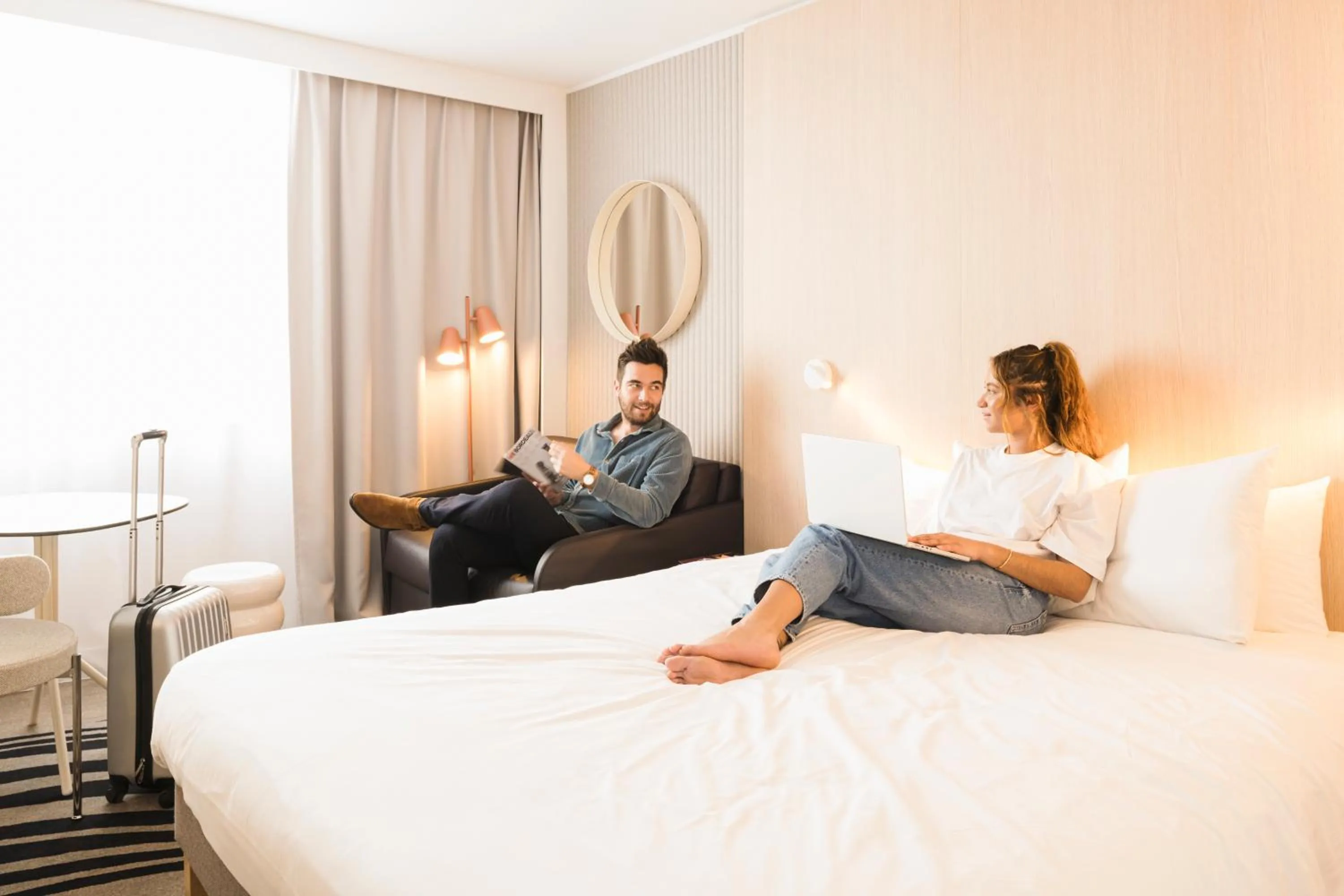 Bedroom, Bed in Novotel Bordeaux Lac