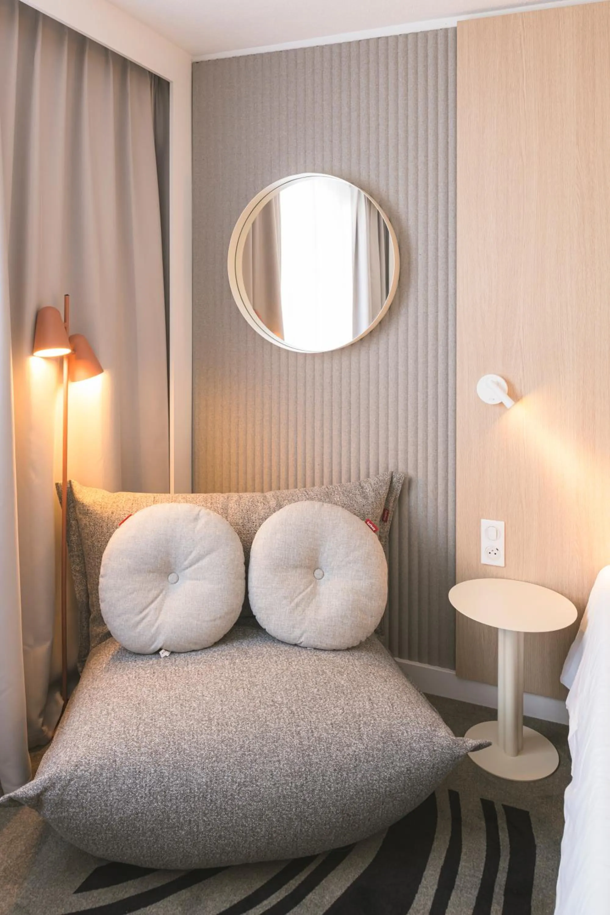 Bedroom, Bed in Novotel Bordeaux Lac