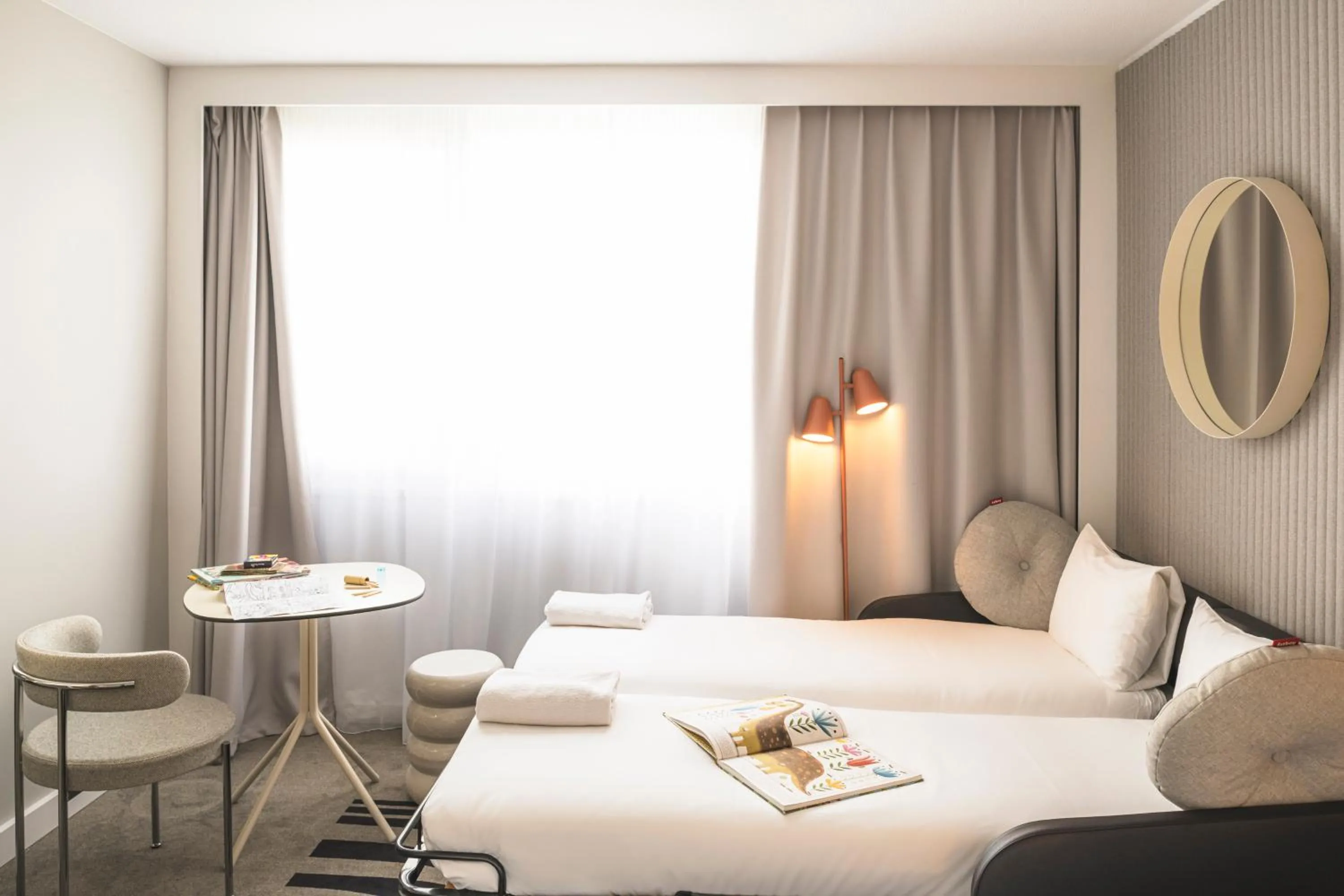 Bedroom, Bed in Novotel Bordeaux Lac