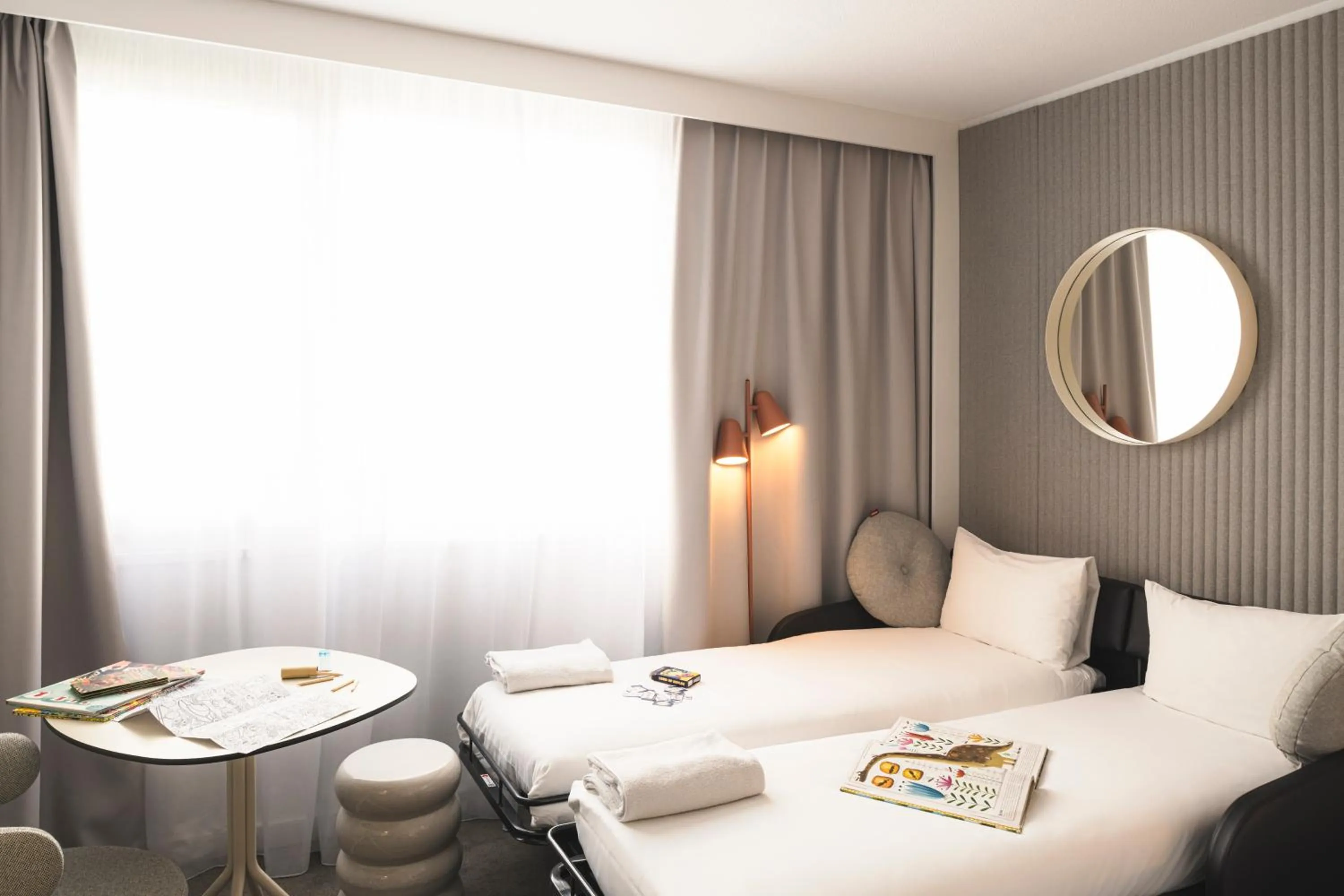 Bedroom, Bed in Novotel Bordeaux Lac