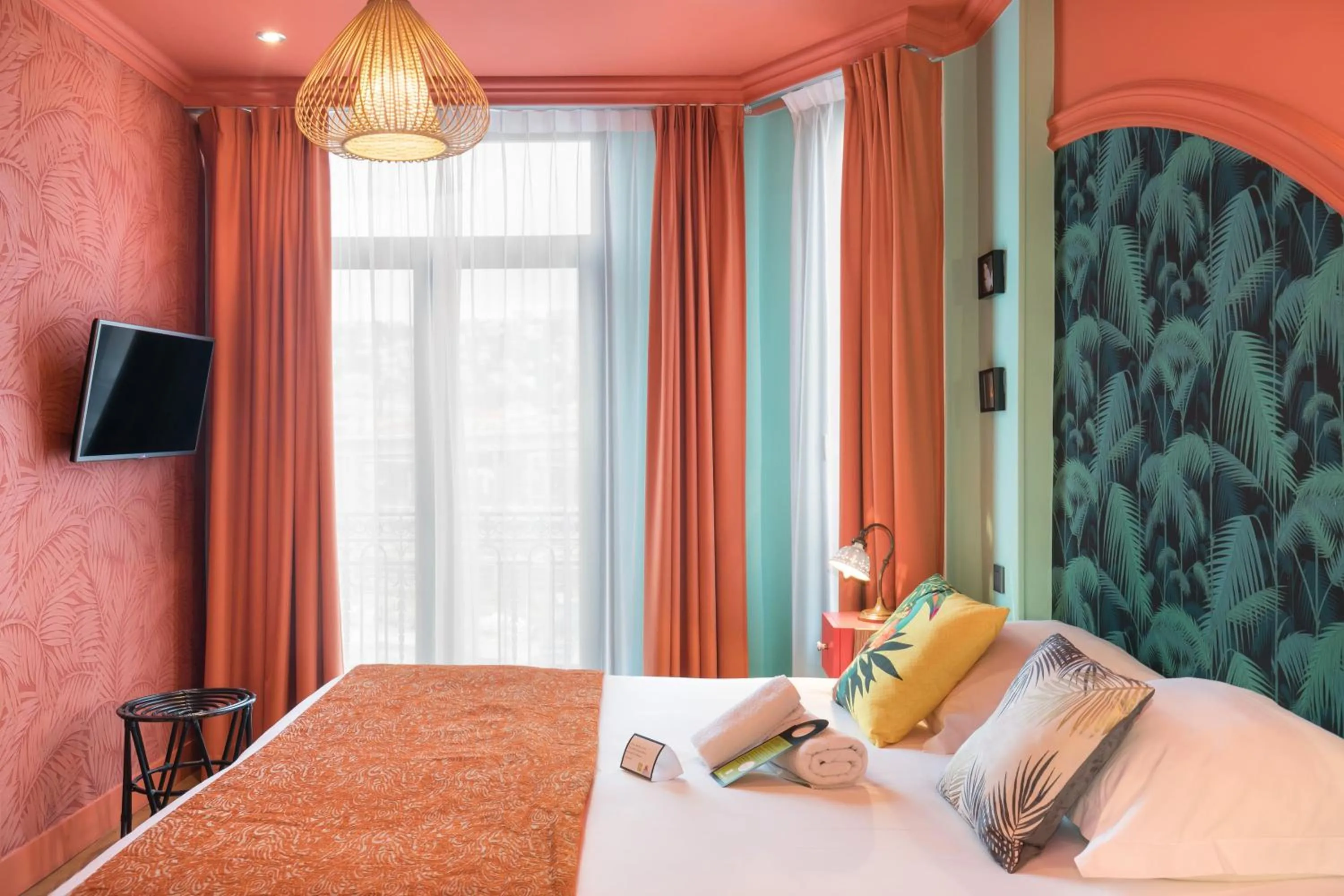 Bedroom, Bed in Villa Bougainville by Happyculture