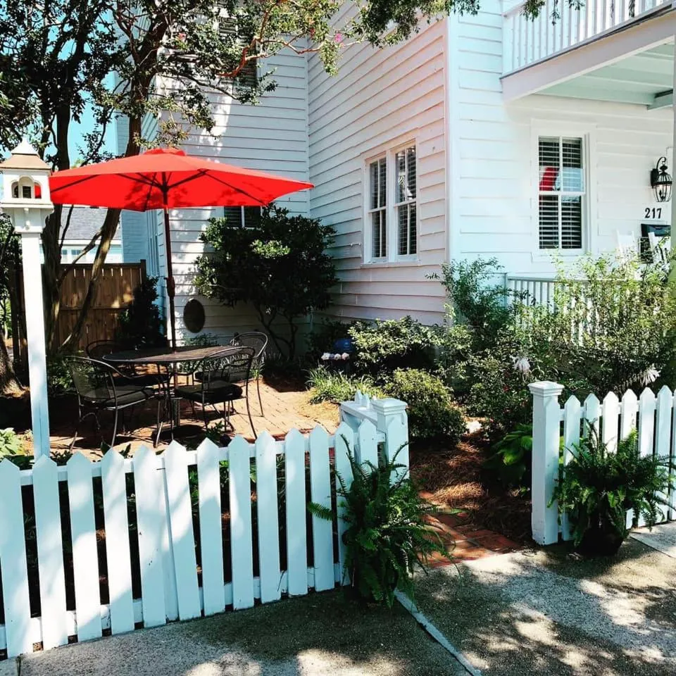Garden in Inn on Turner