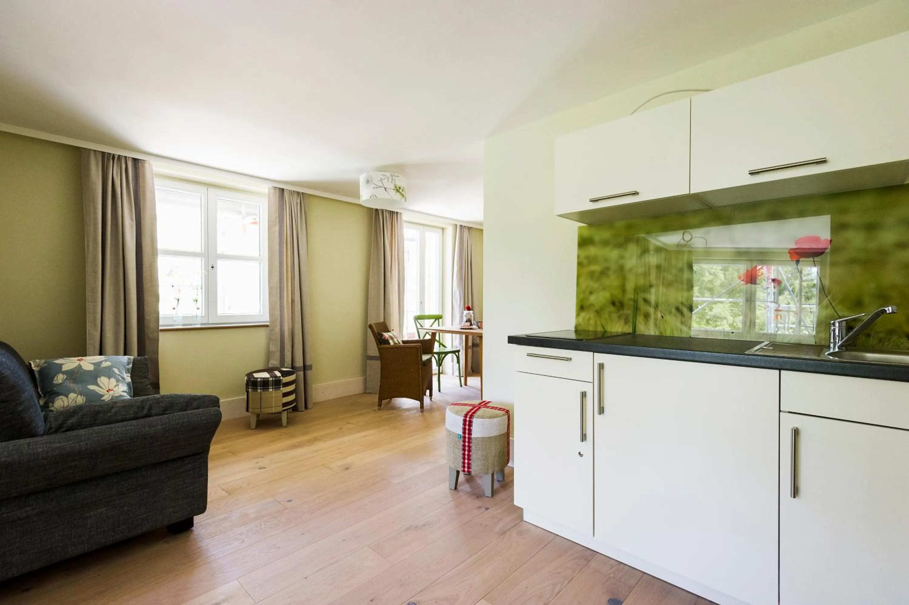 Kitchen or kitchenette in Berghaus Freiburg - Appartement Hotel auf dem Schauinsland