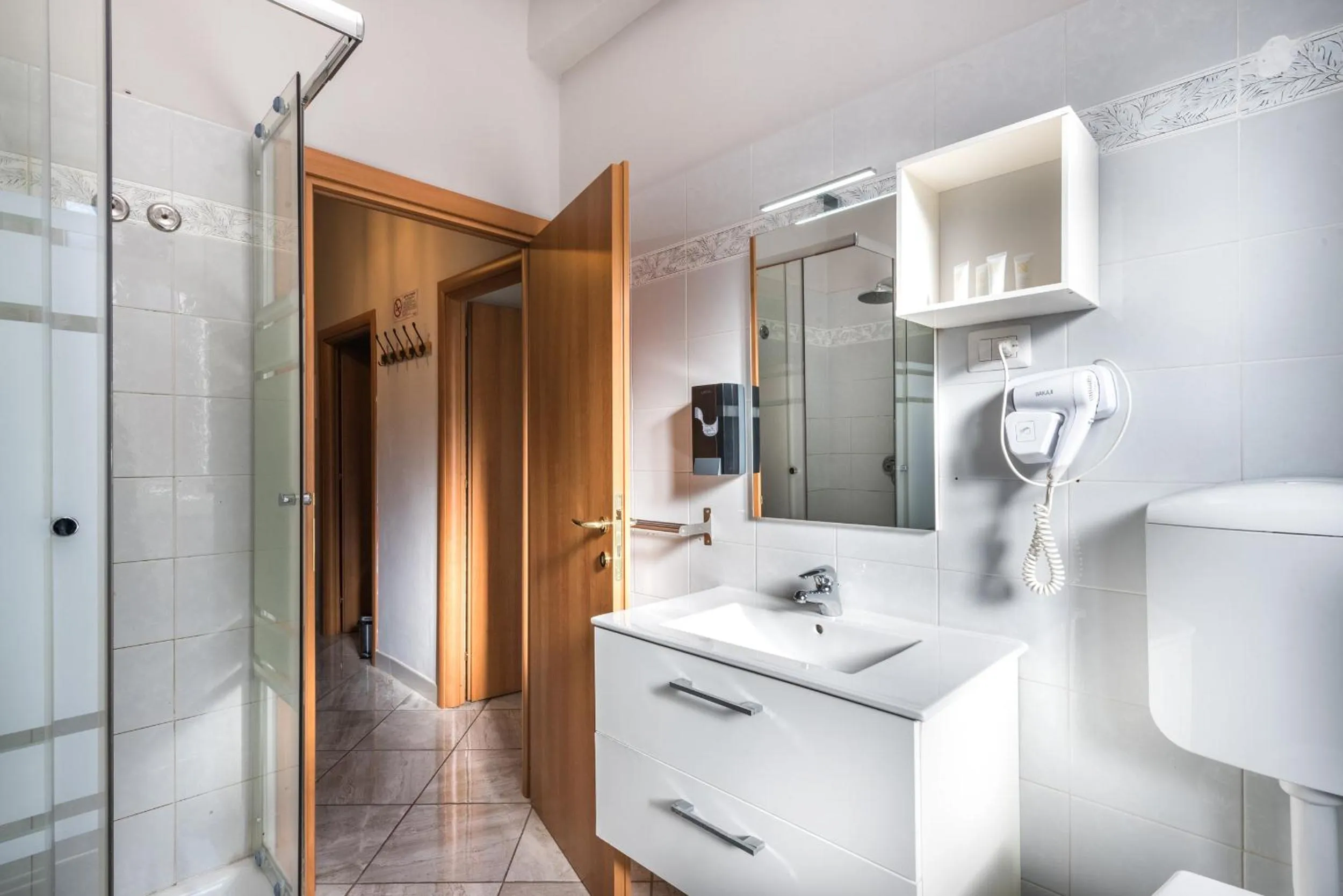 Travelershome Ciampino Rooms