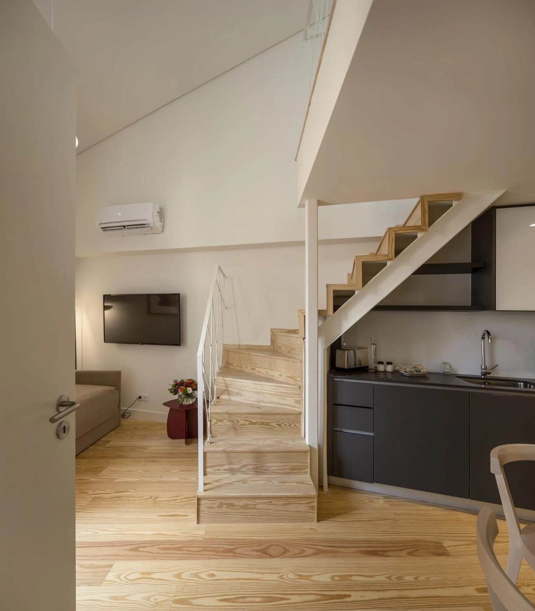 Kitchen or kitchenette in Lisbon Serviced Apartments - Santos