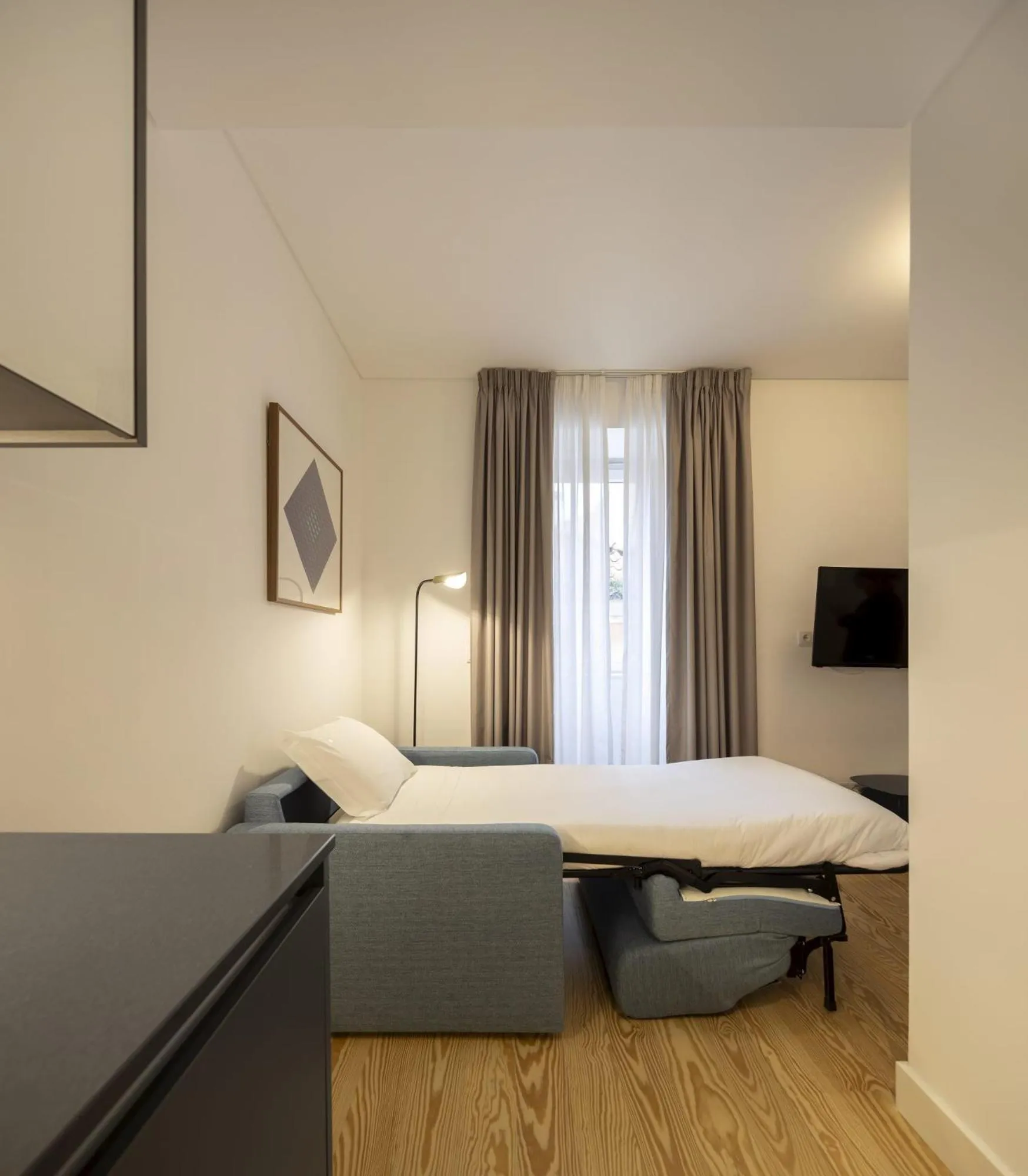Bedroom, Bed in Lisbon Serviced Apartments - Santos
