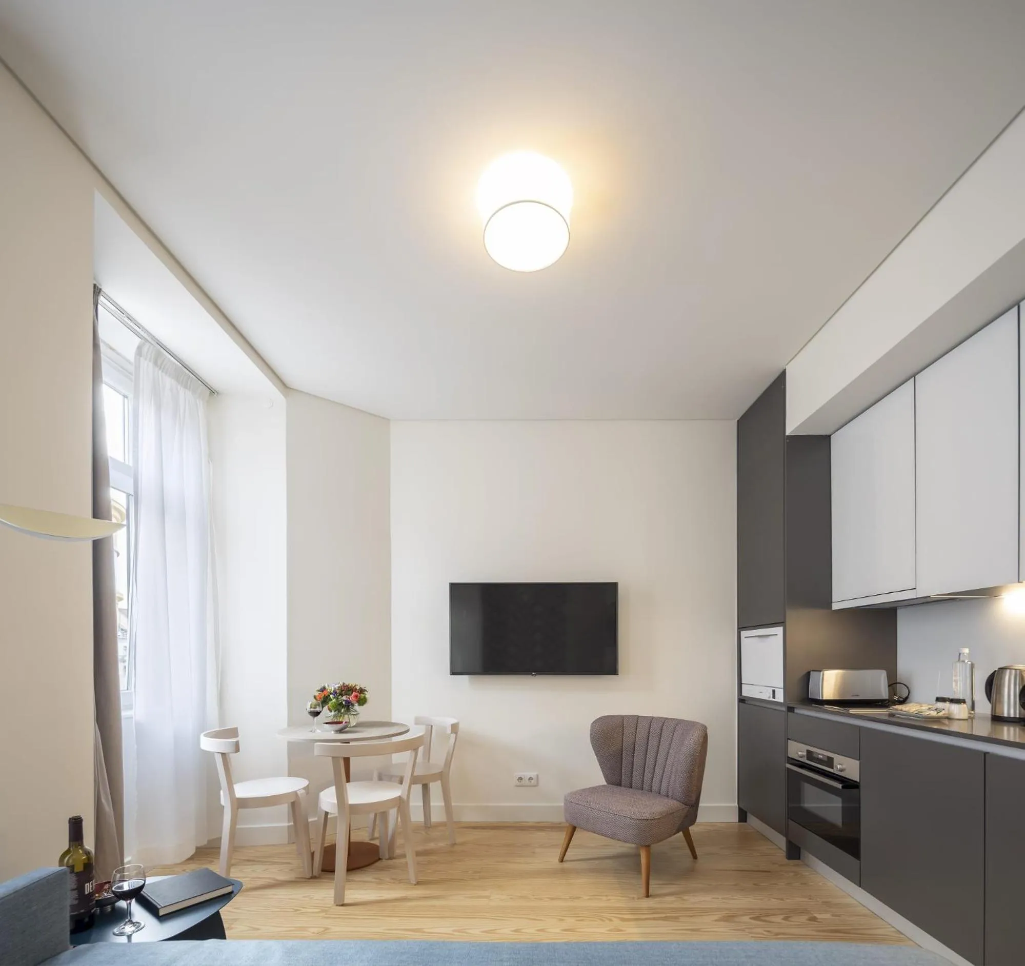 Kitchen or kitchenette in Lisbon Serviced Apartments - Santos