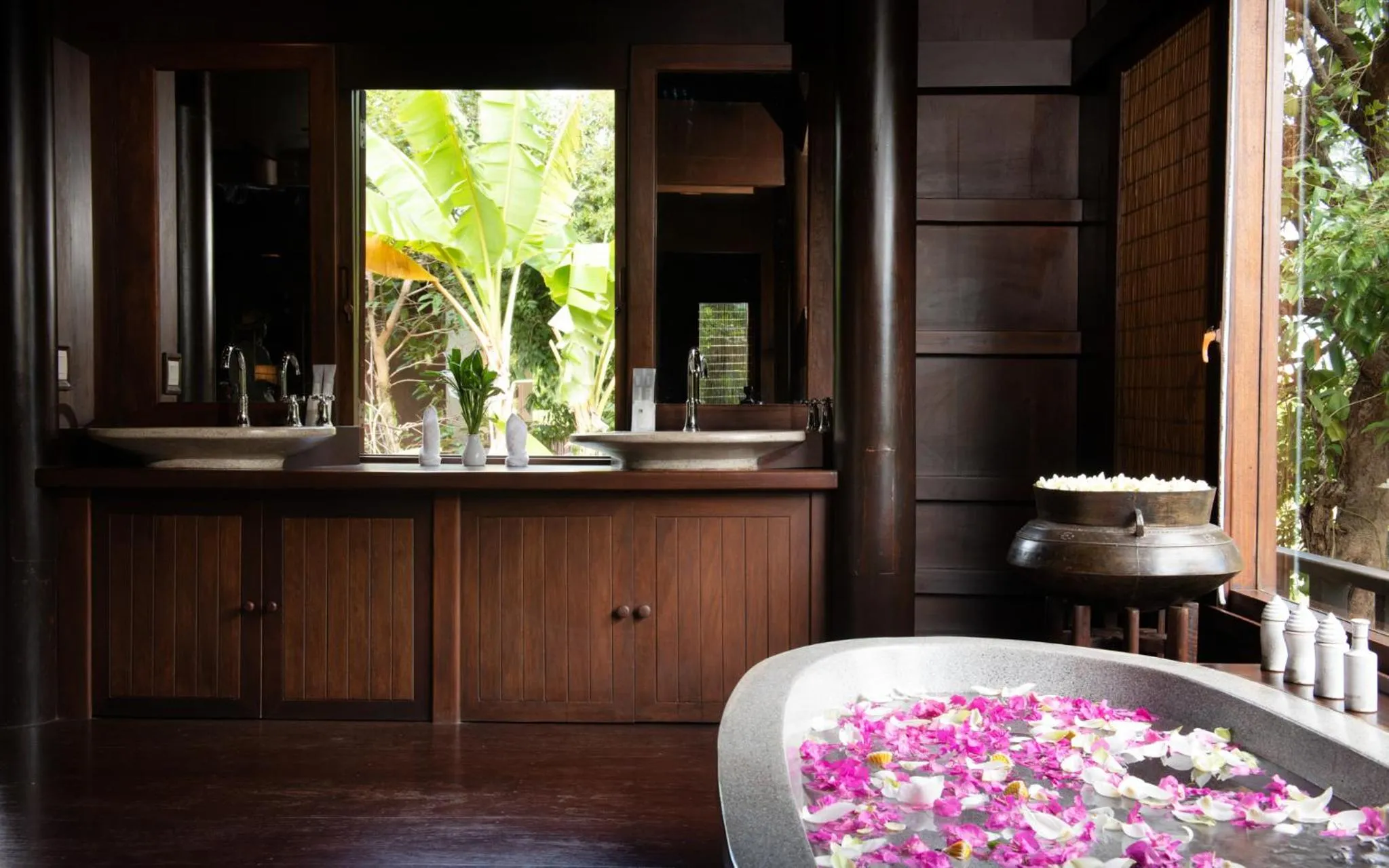 Bath in Mane Hariharalaya