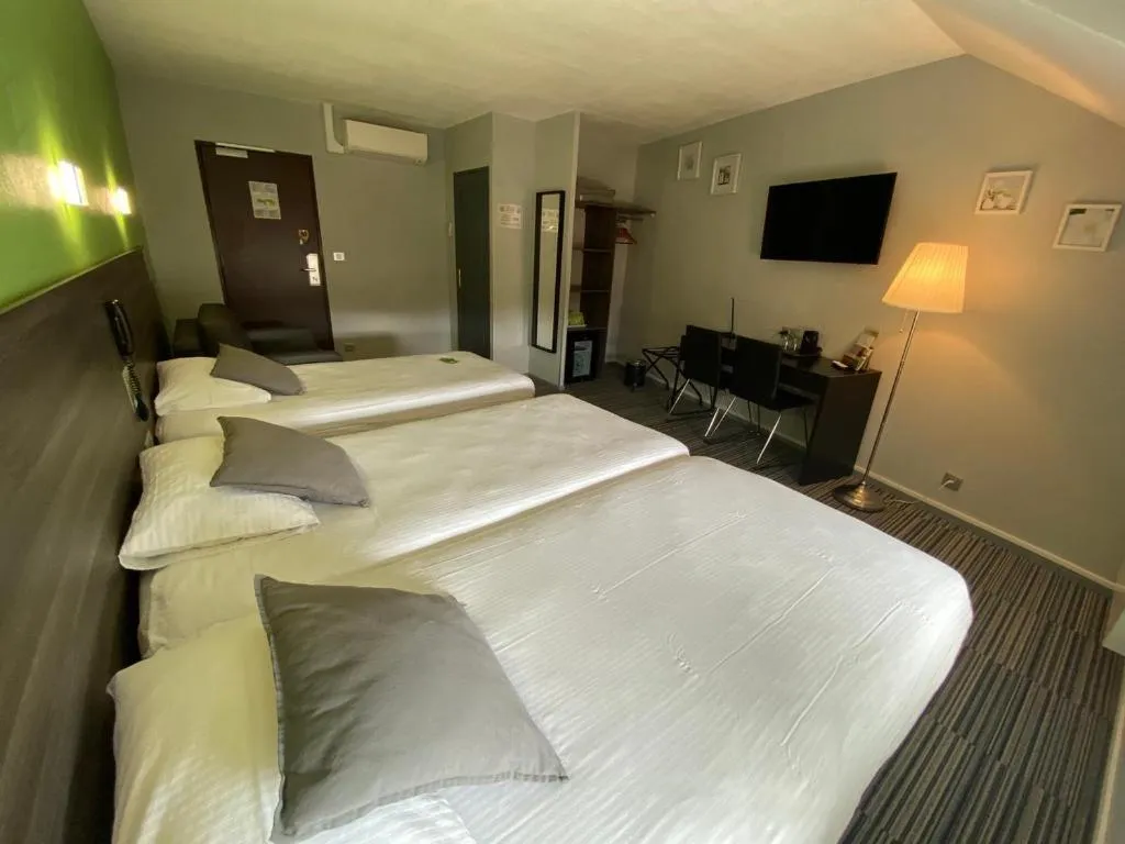 Bed in Hôtel Bagatelle