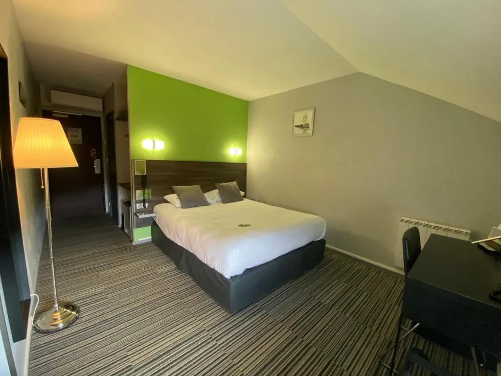 Bed in Hôtel Bagatelle