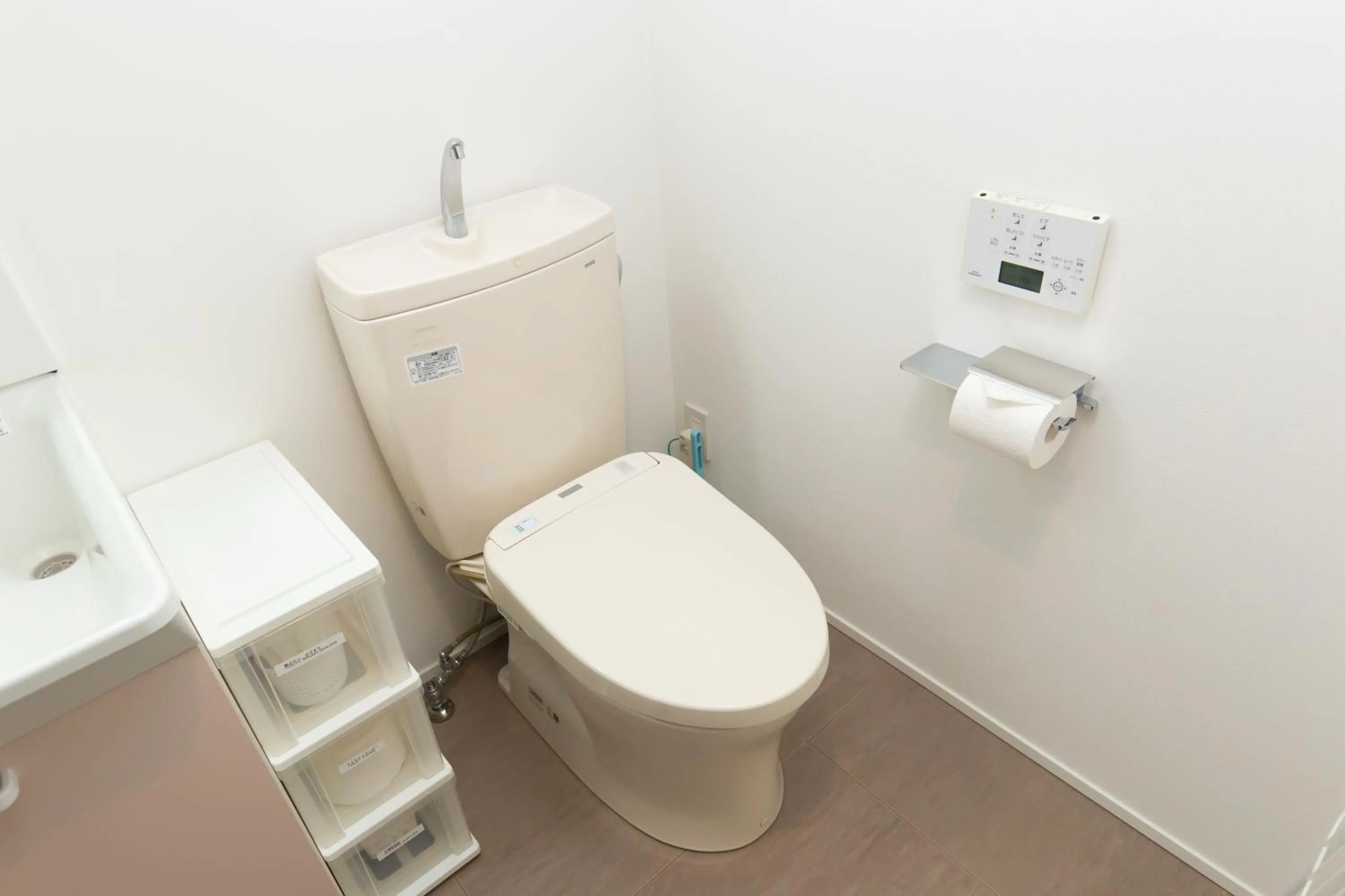 Toilet in Cross Bridge Ikebukuro