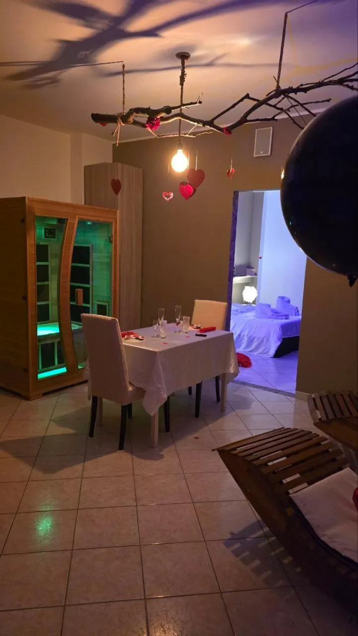 Bed in Andale SuiteSpa