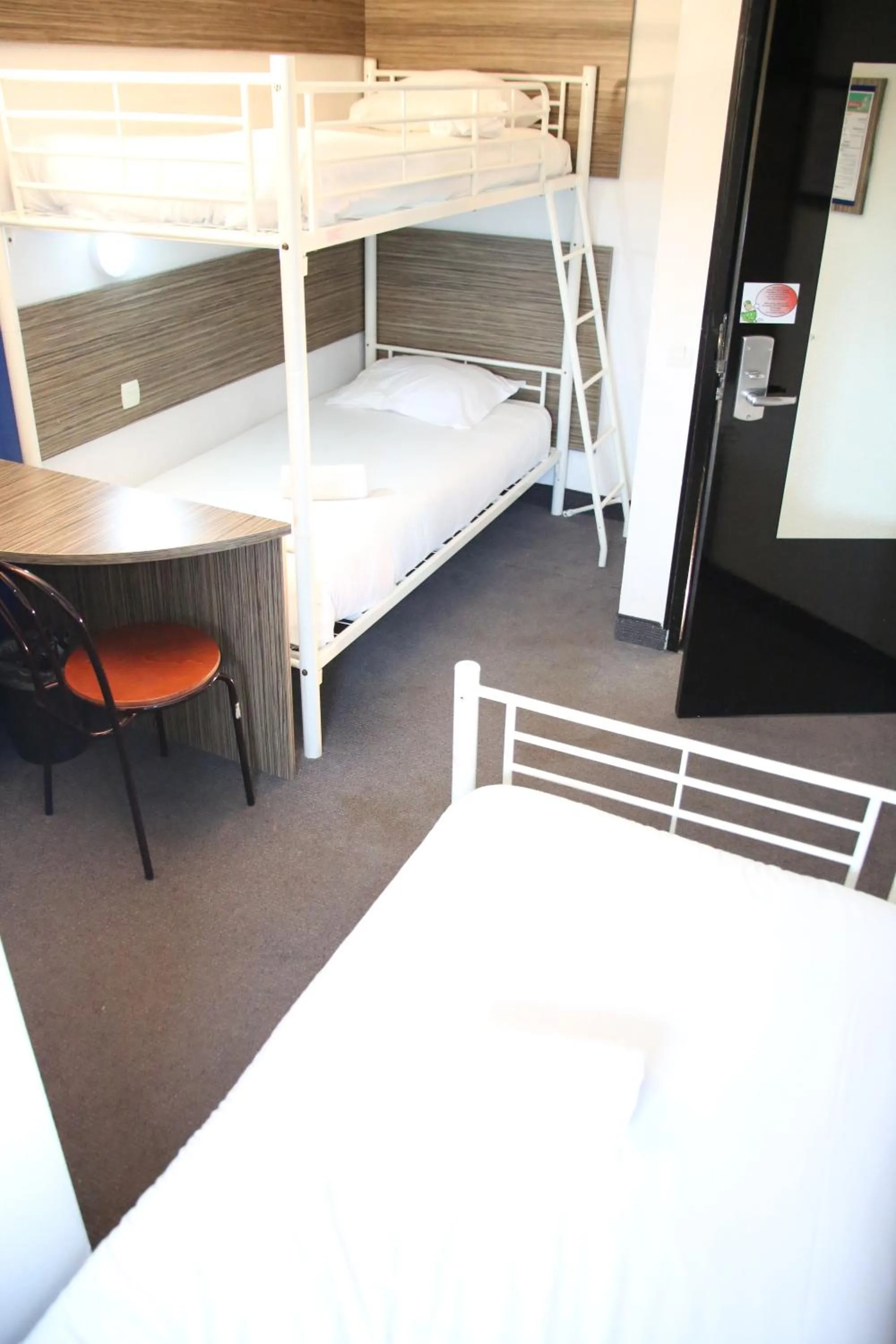 Bed in Fasthotel Lens Noyelles Godault