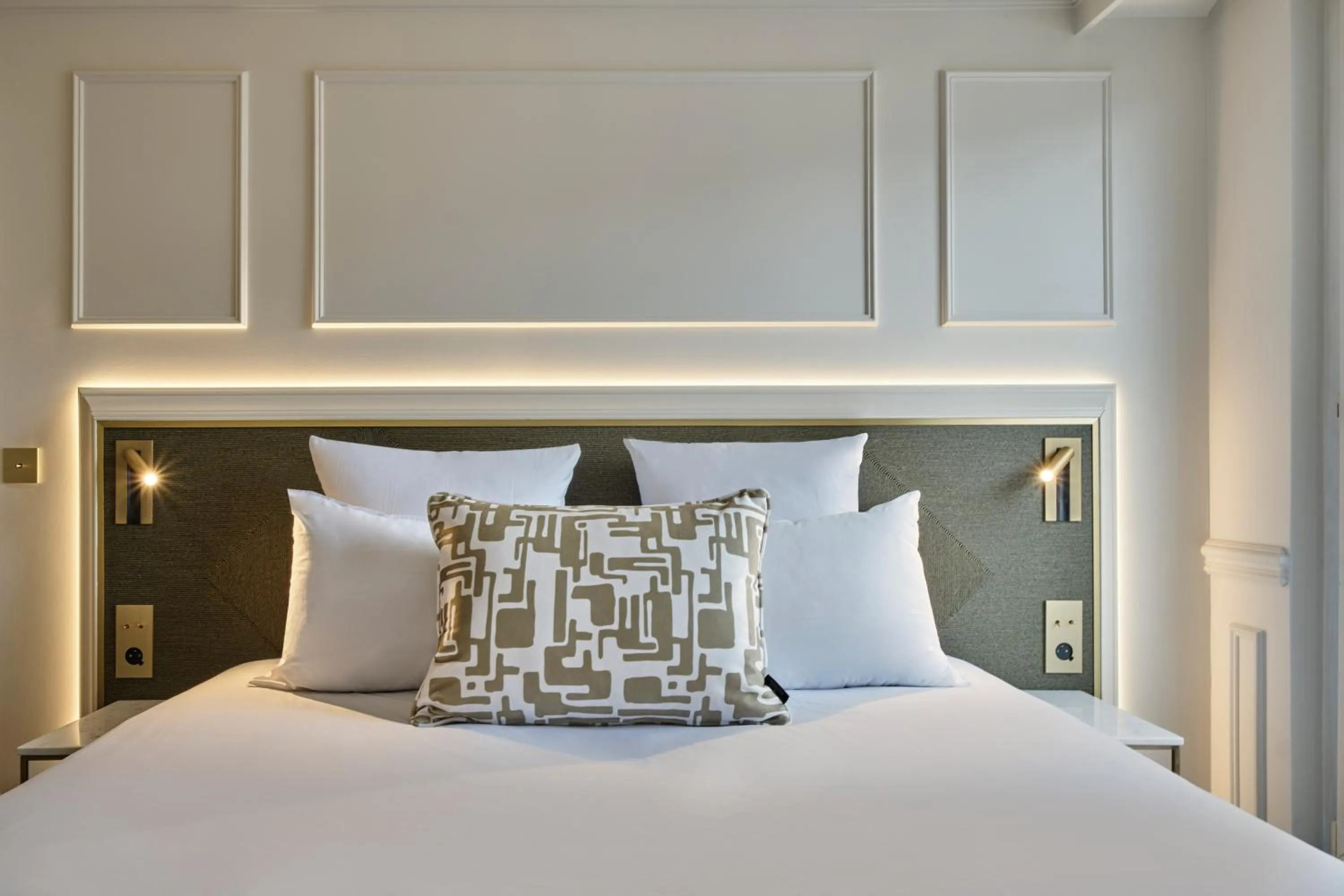 Bedroom, Bed in Posy Hotel by Happyculture