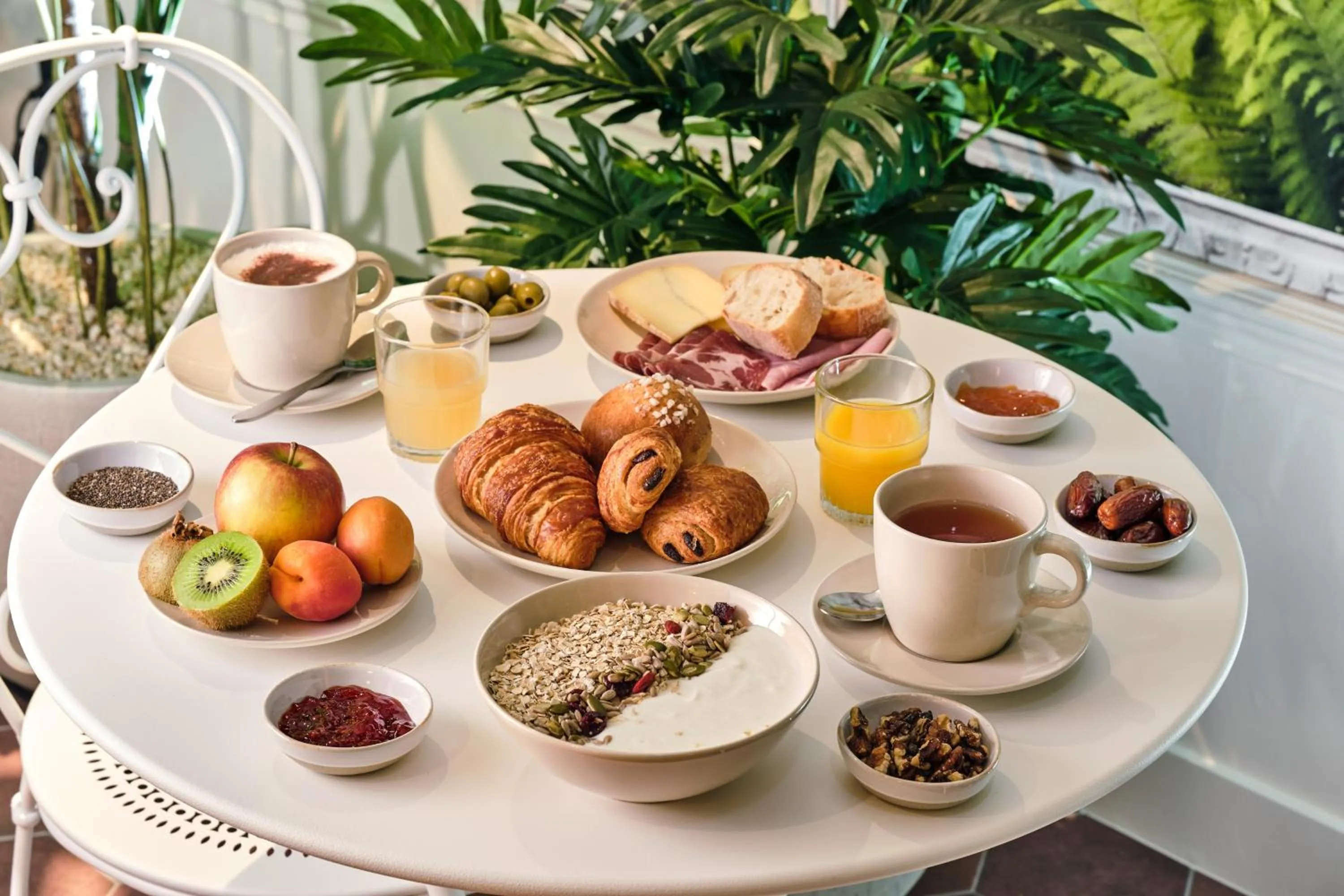 Breakfast in Posy Hotel by Happyculture