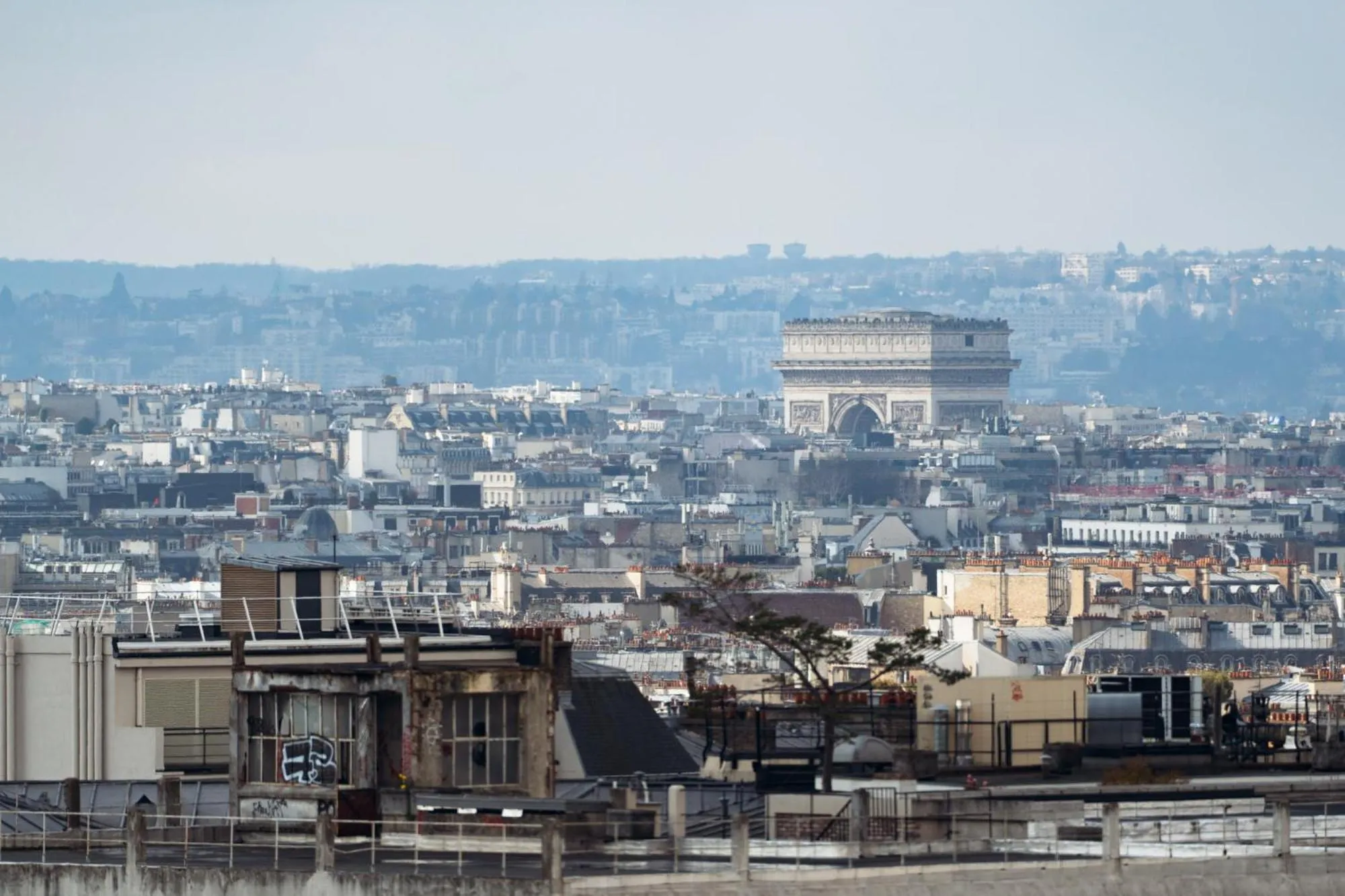View (from property/room) in Hôtel Regyn's Montmartre