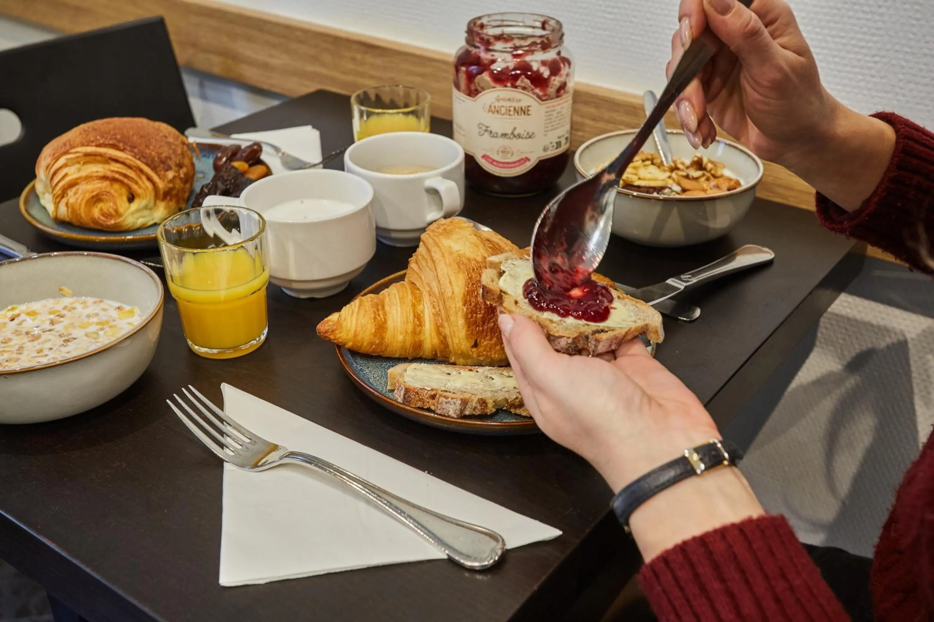 Breakfast in Huni Hôtel