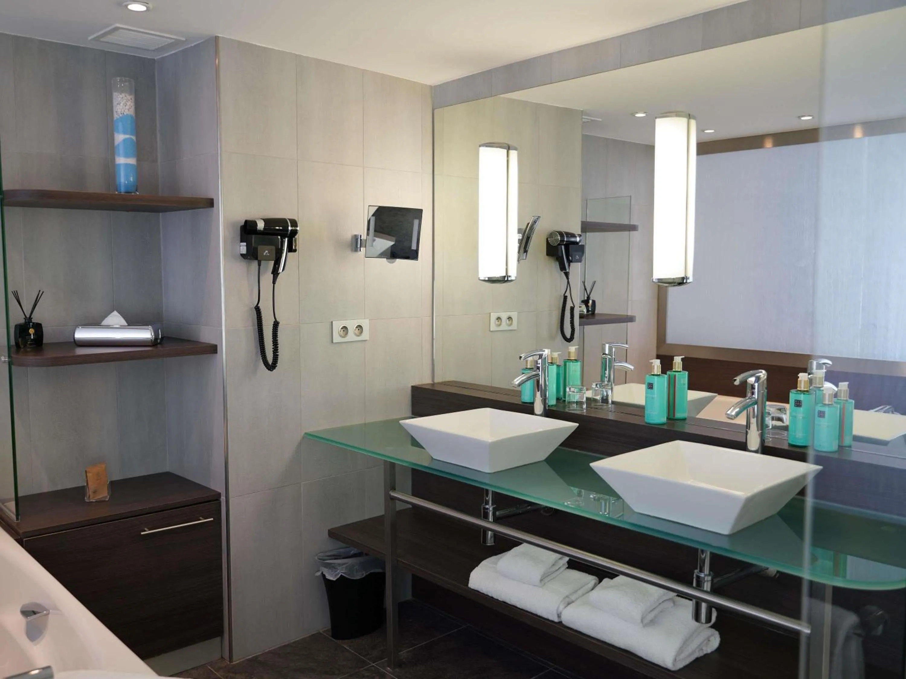 Bedroom in Novotel La Grande Motte Golf