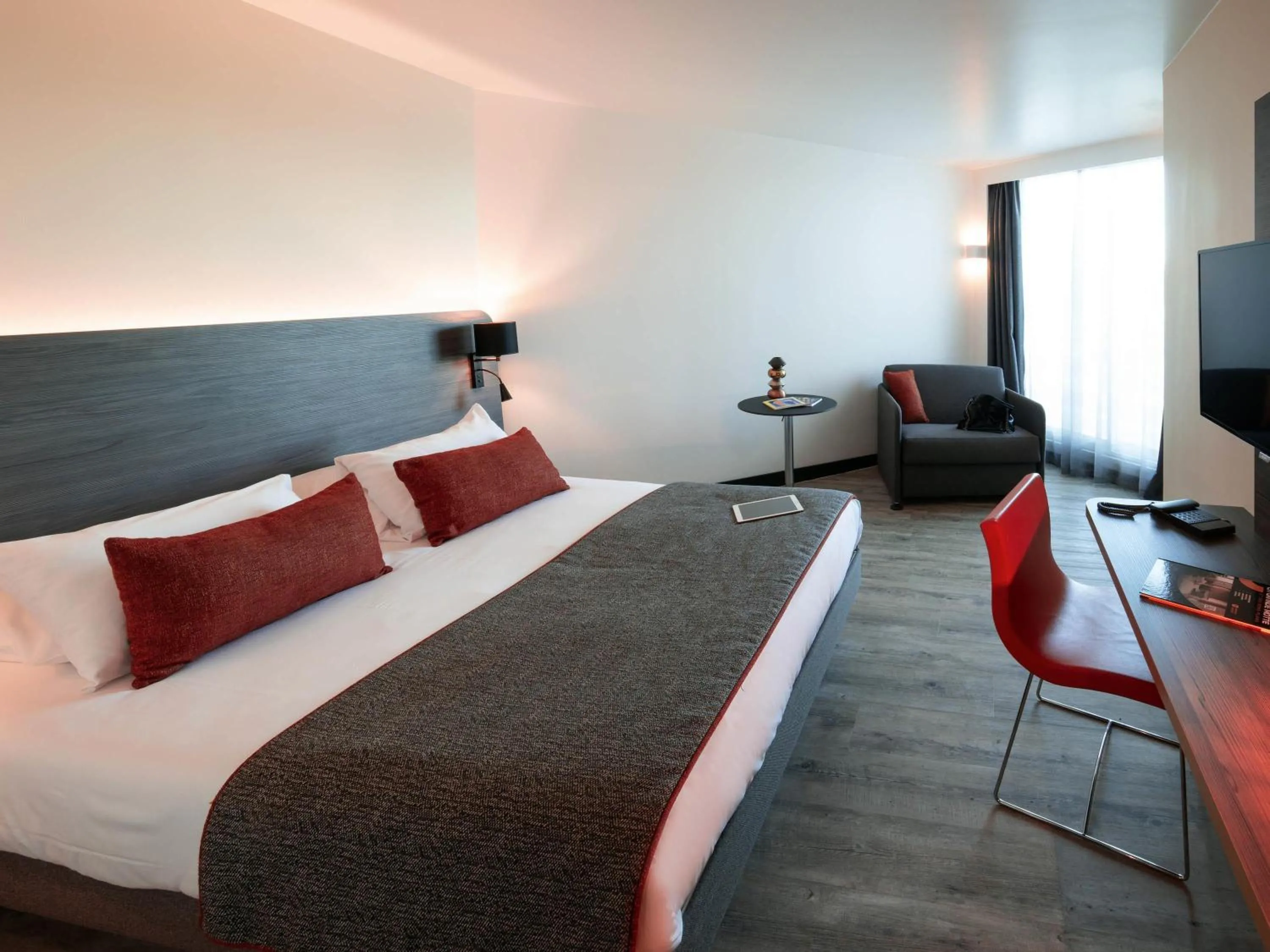 Bedroom, Bed in Novotel La Grande Motte Golf