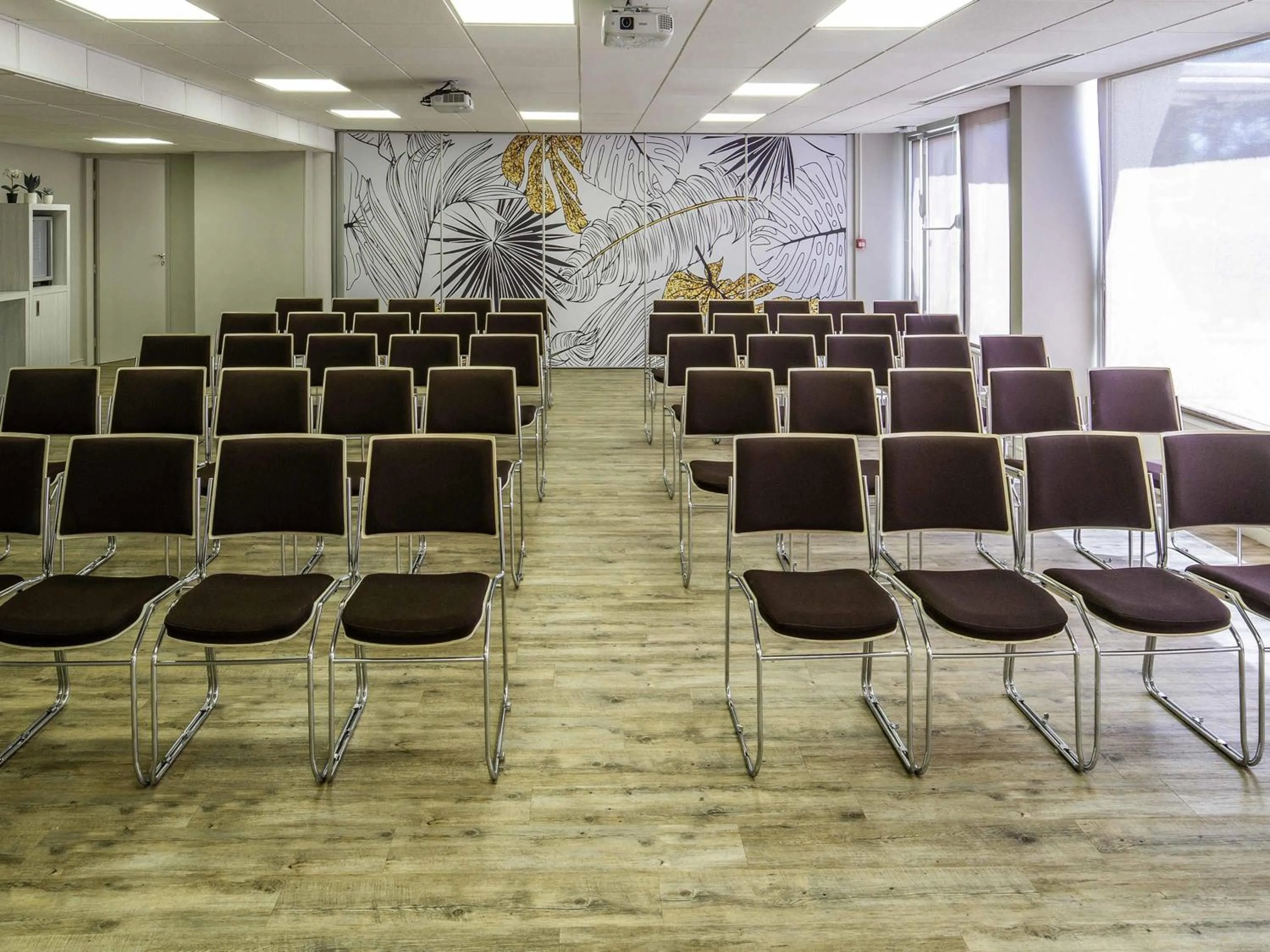 Meeting/conference room in Novotel La Grande Motte Golf