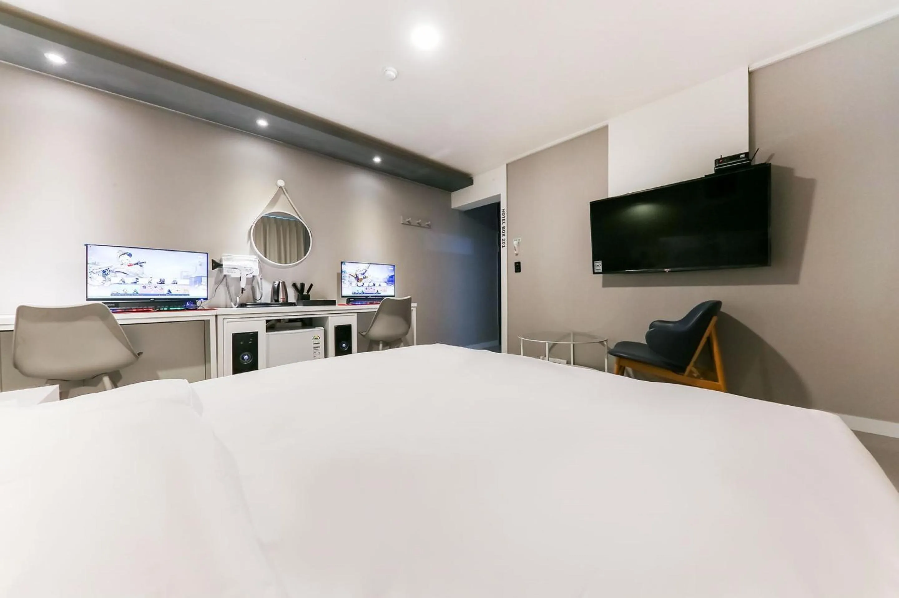 TV/Entertainment Center in hotel box