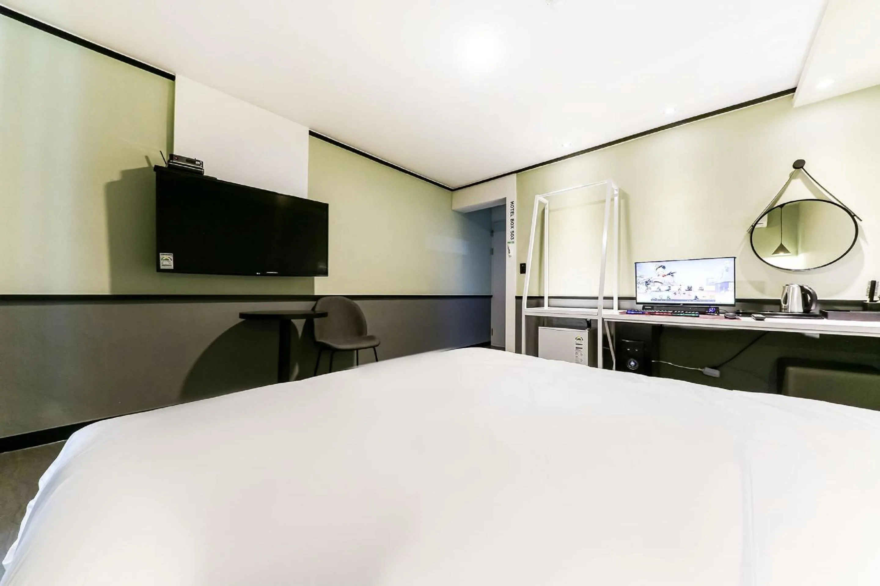 TV/Entertainment Center in hotel box