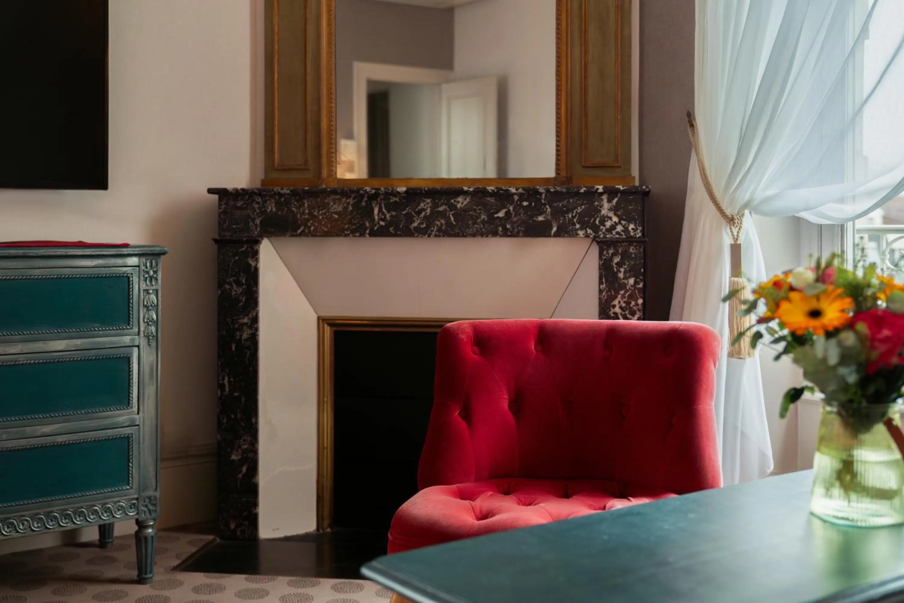 Bedroom in The Originals Boutique, Hôtel Normandie, Auxerre
