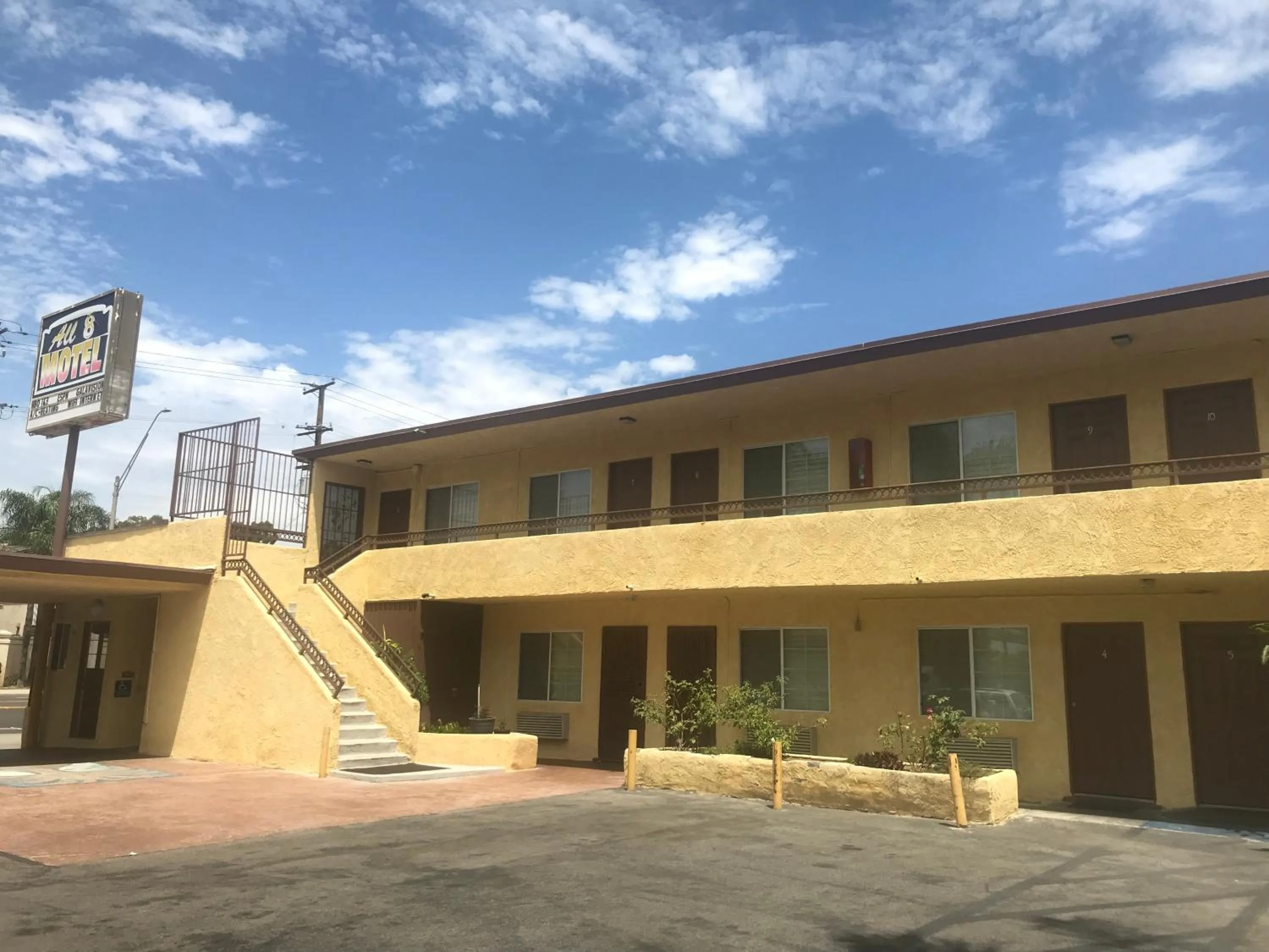 Property building in All 8 Motel