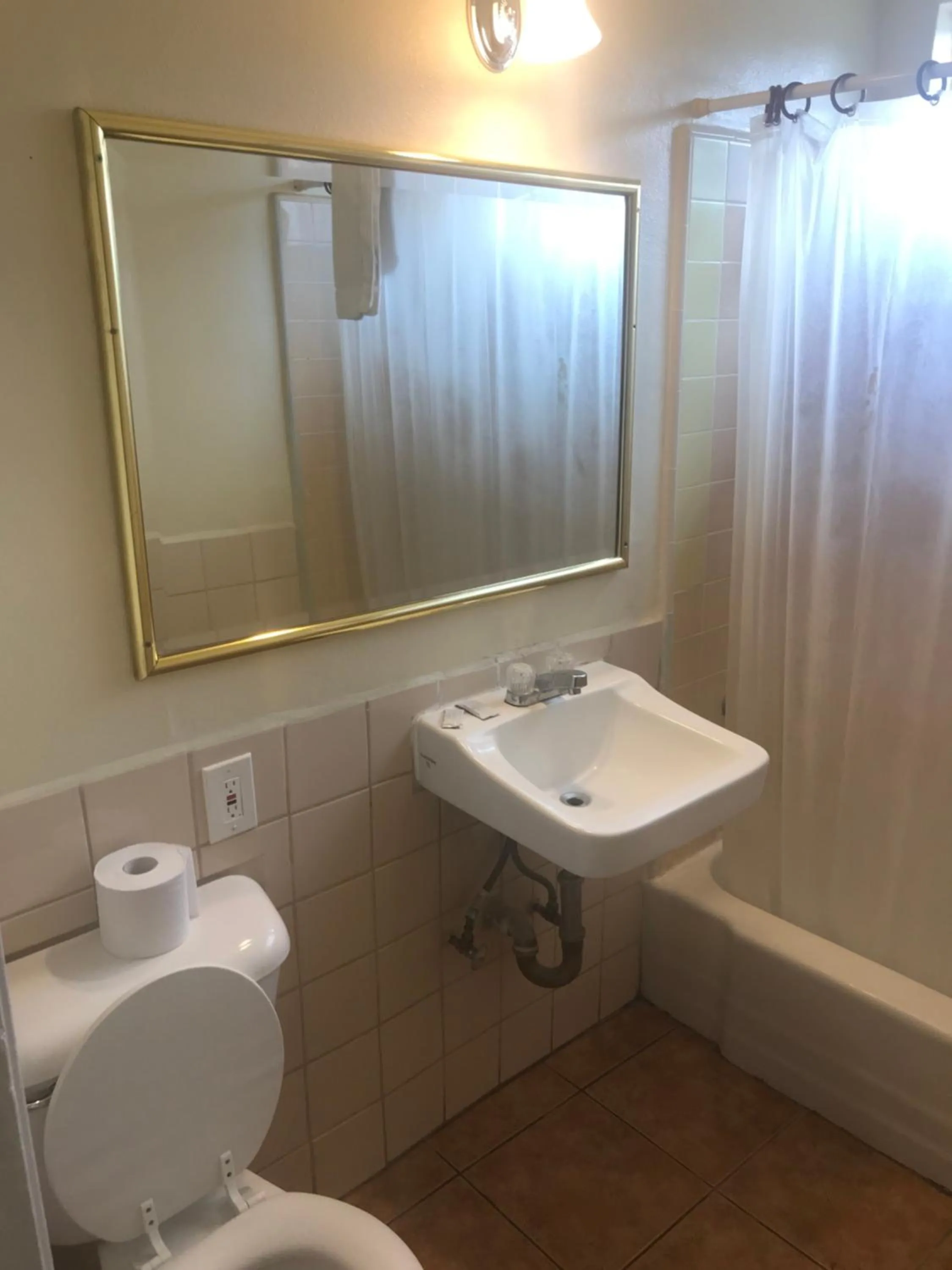 Shower in All 8 Motel