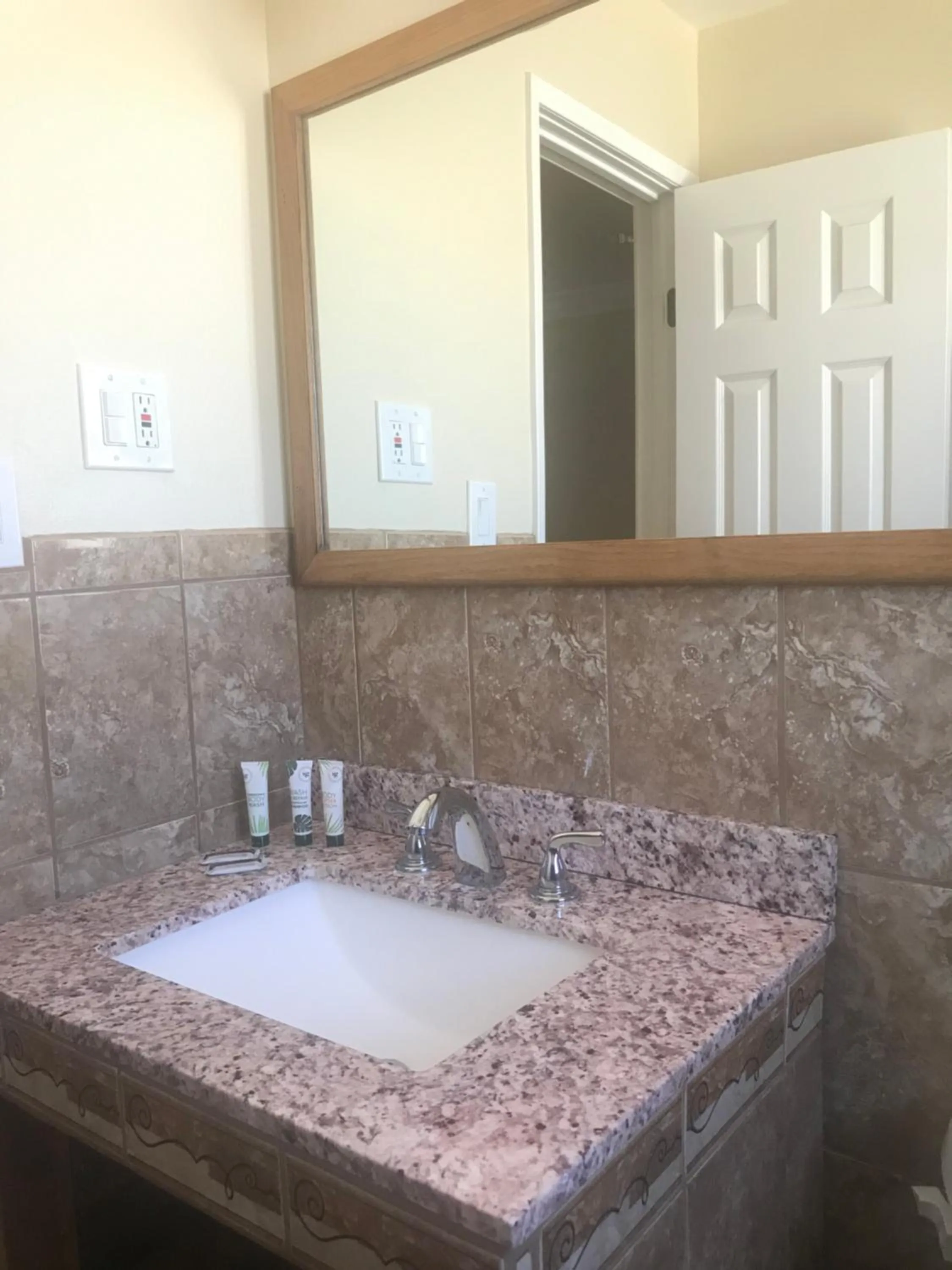 Shower in All 8 Motel