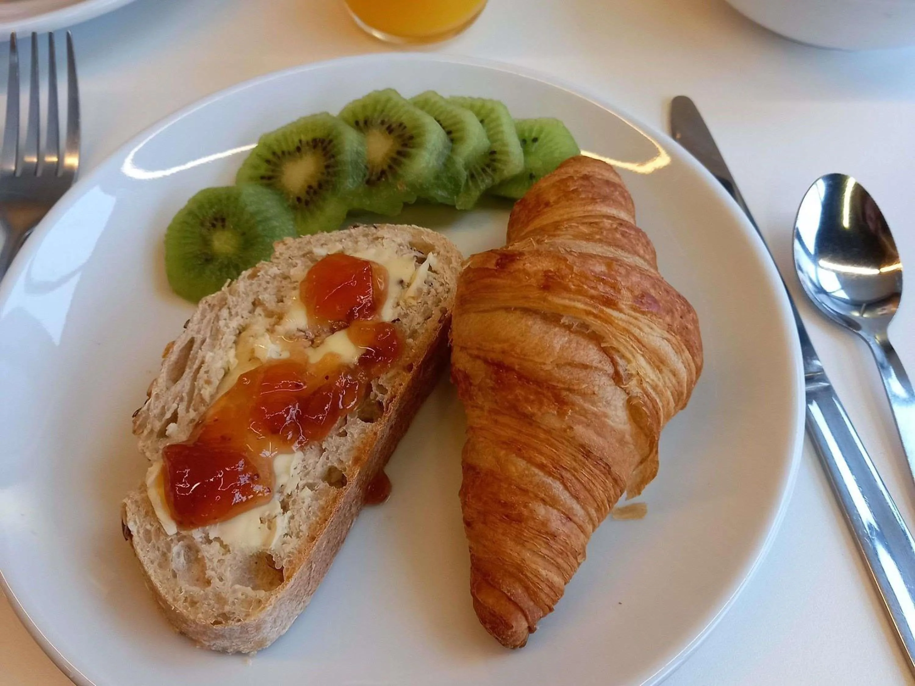 Breakfast in ibis budget Caen Hérouville
