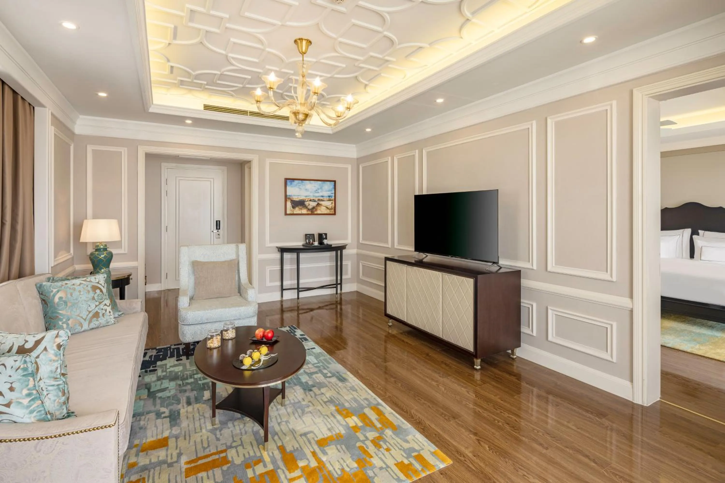 Living room in Meliá Vinpearl Hai Phong Rivera