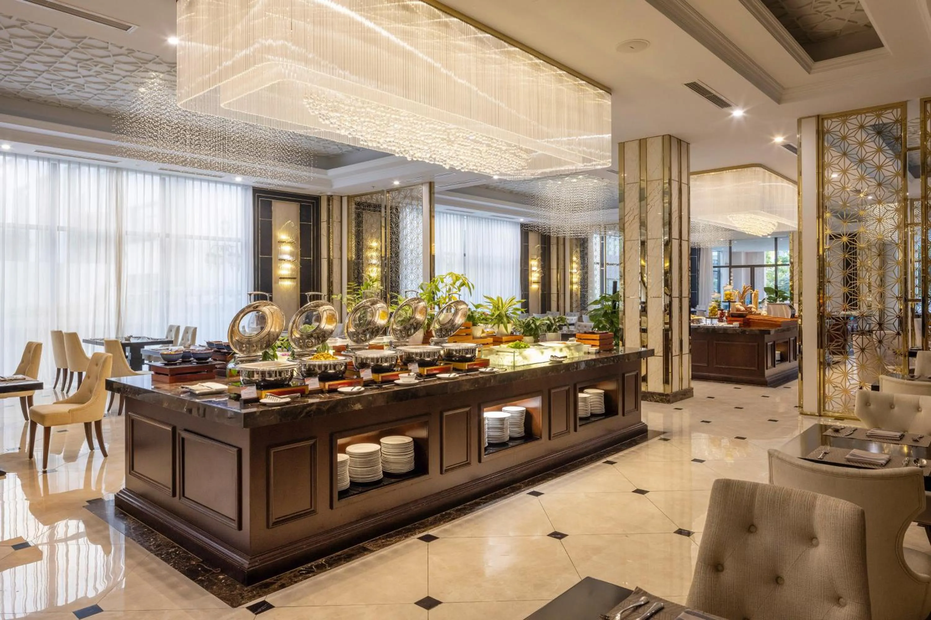 Restaurant/places to eat in Meliá Vinpearl Hai Phong Rivera