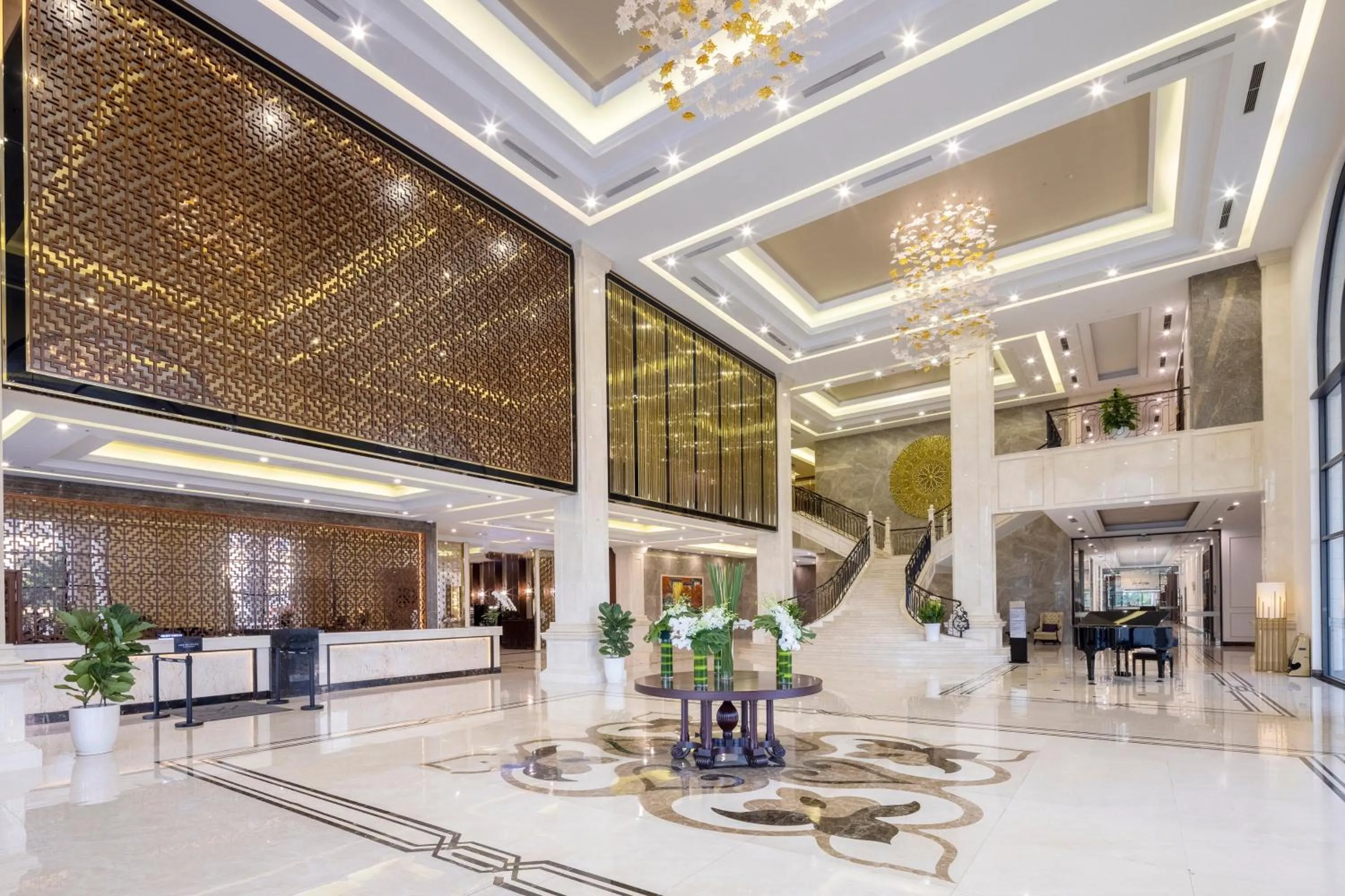Lobby or reception in Meliá Vinpearl Hai Phong Rivera